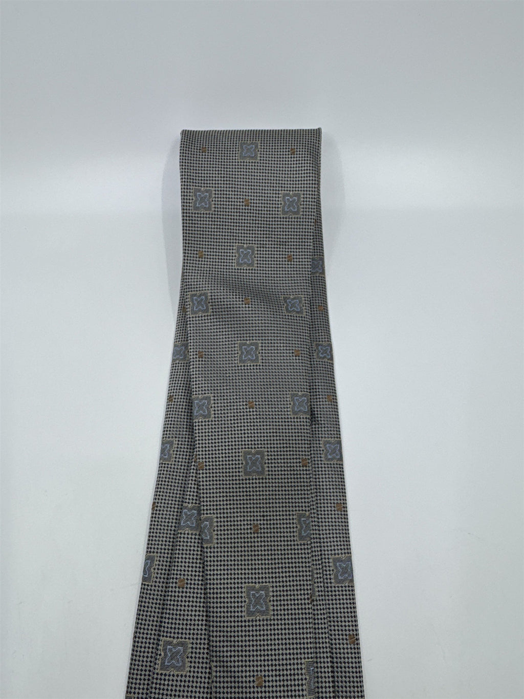 Gray/Beige Joseph Abboud 100 Percent Silk Men's Neck Tie Made In Italy