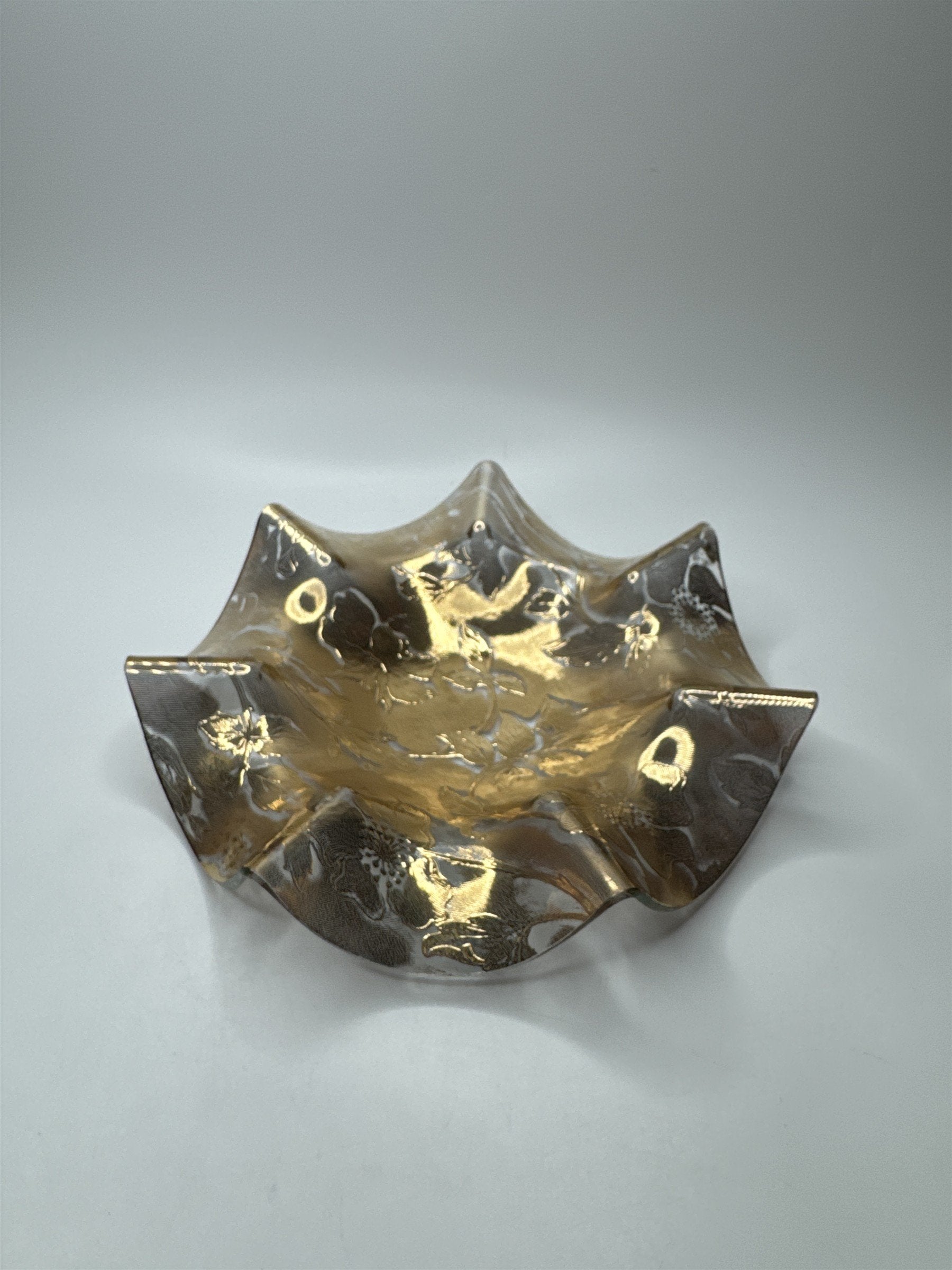 Vintage Amber Jeannette Glass Serving Bowl /w Ruffled Iris Pattern