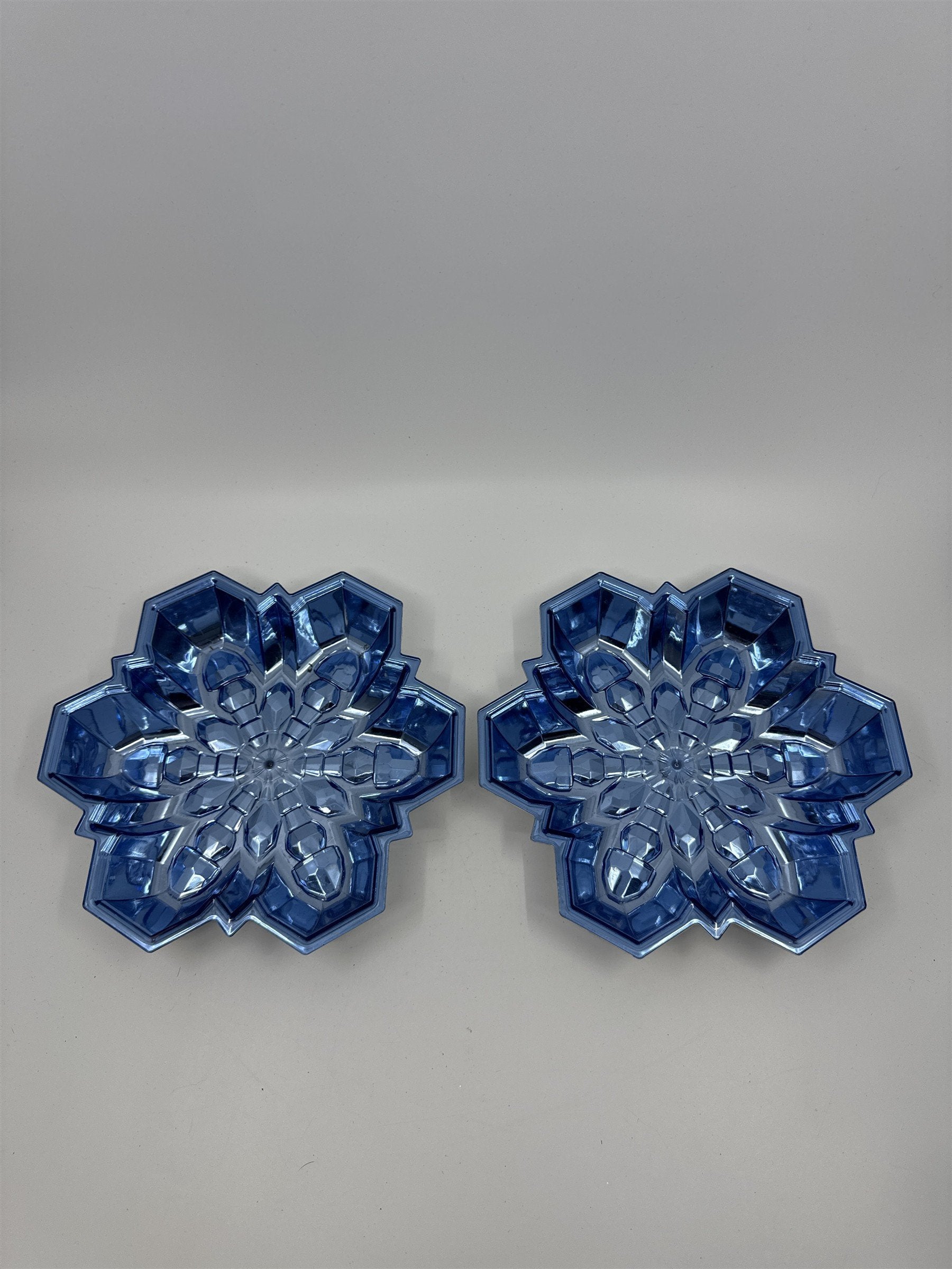 Set of Two Plastic Snowflake Trays Blue/Silver Decorative Christmas Trays