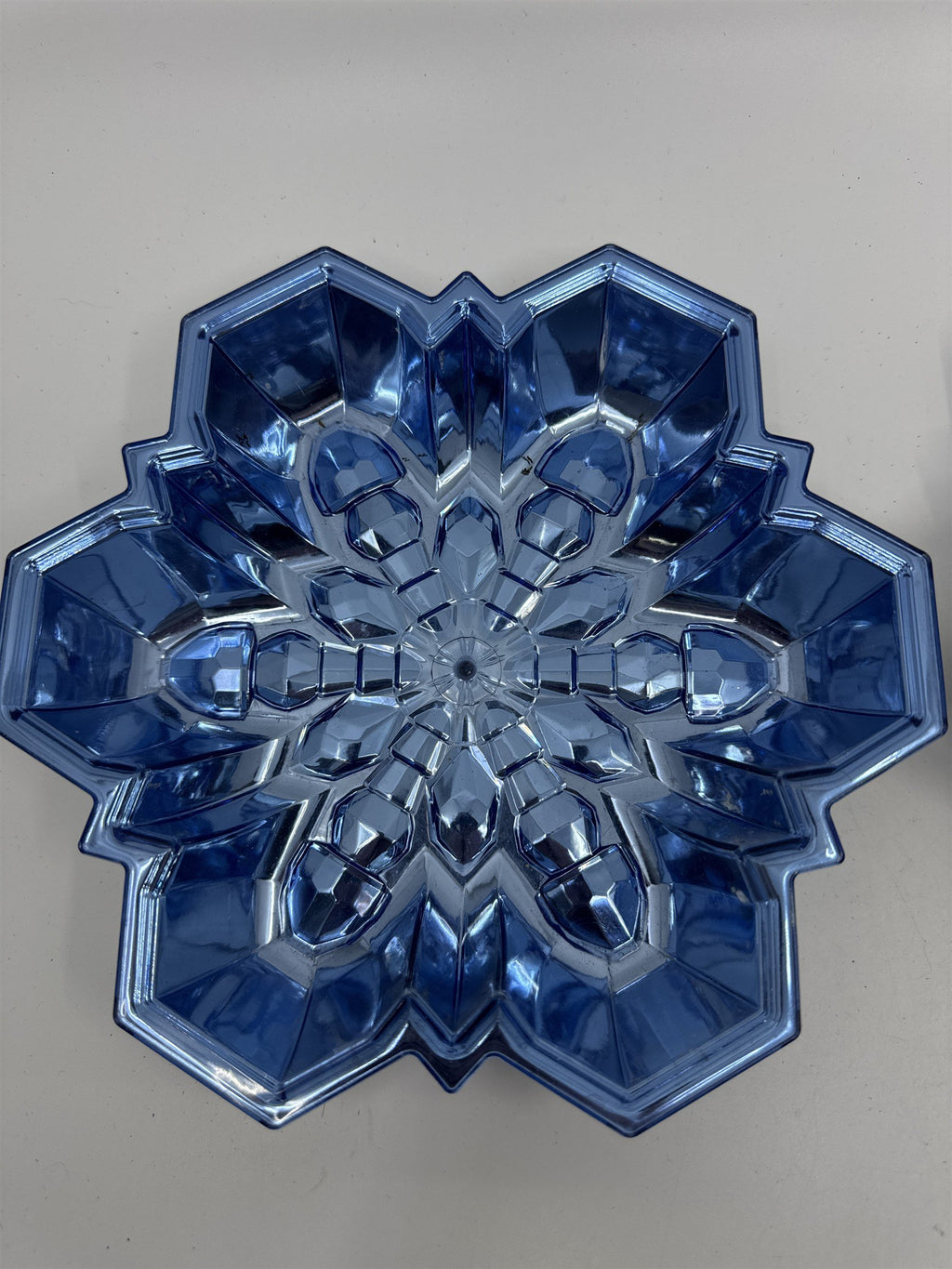 Set of Two Plastic Snowflake Trays Blue/Silver Decorative Christmas Trays