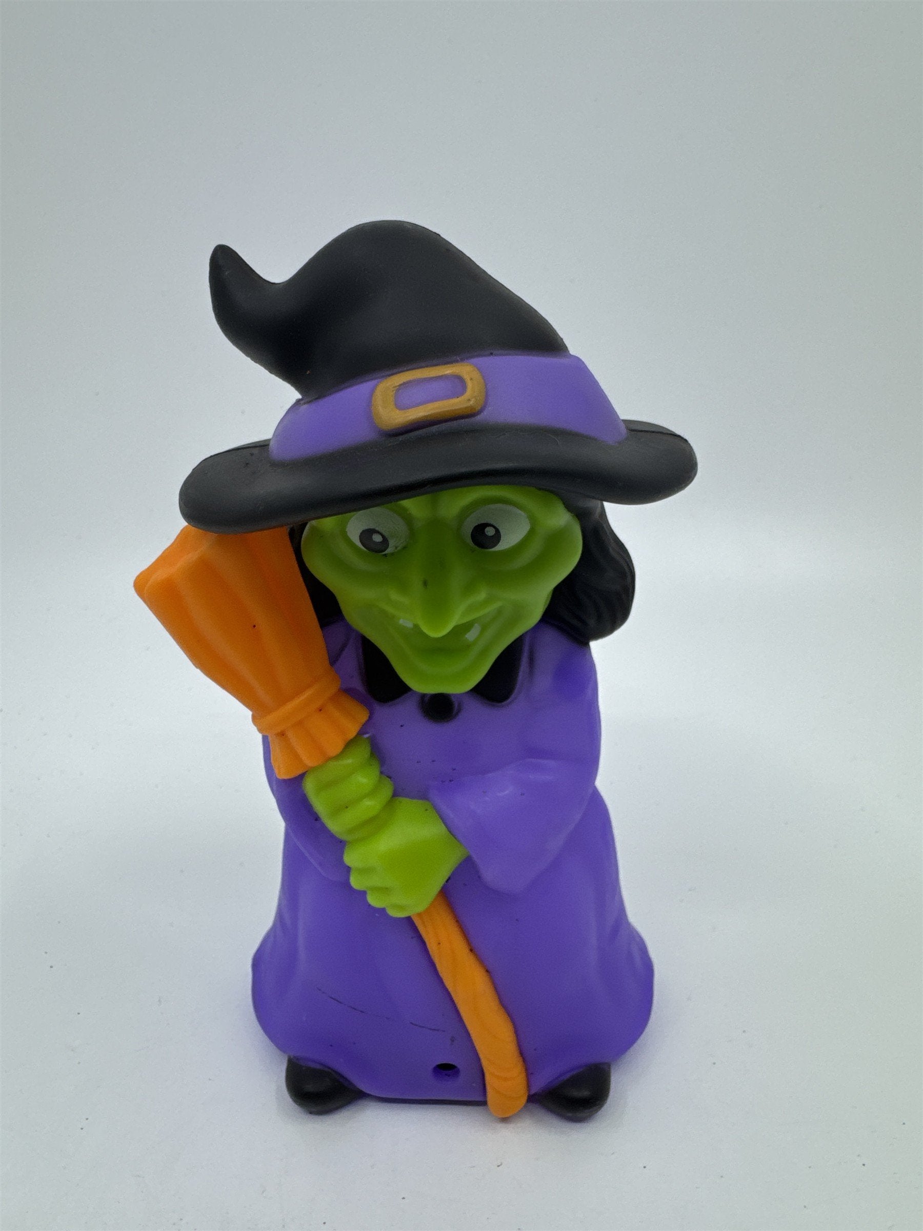 Plastic Light Up Cackling Decorative Halloween Witch