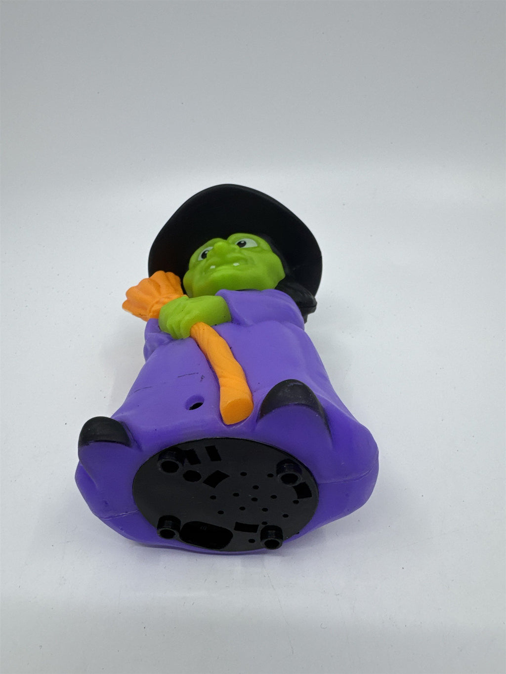 Plastic Light Up Cackling Decorative Halloween Witch