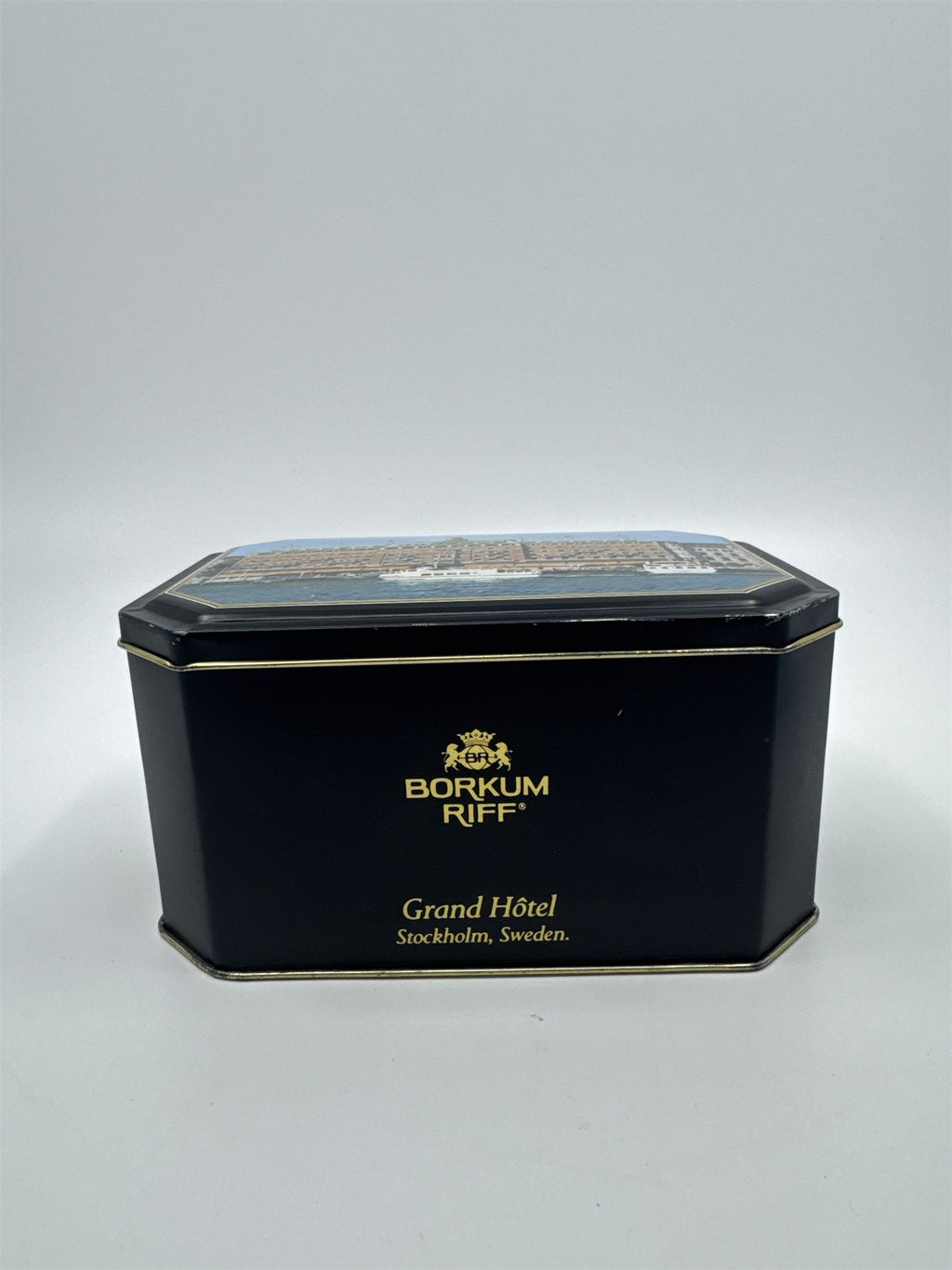 Vtg Borkum Riff Bourbon Whiskey Pipe Tobacco Grand Hotel Sweden Empty Tin
