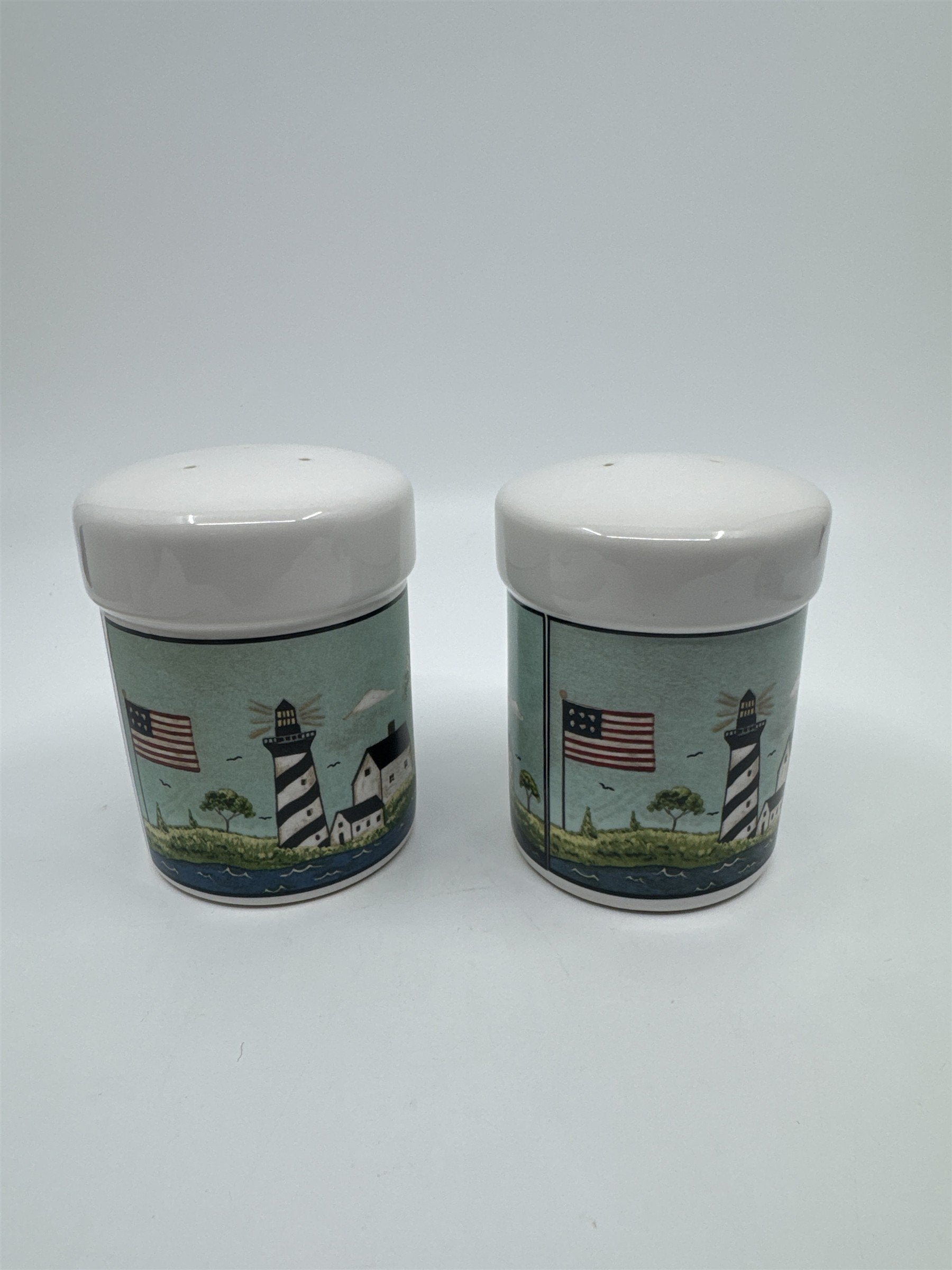 Vintage Warren Kimble 1998 Coastal Breeze Patriotic Salt And Pepper Shakers