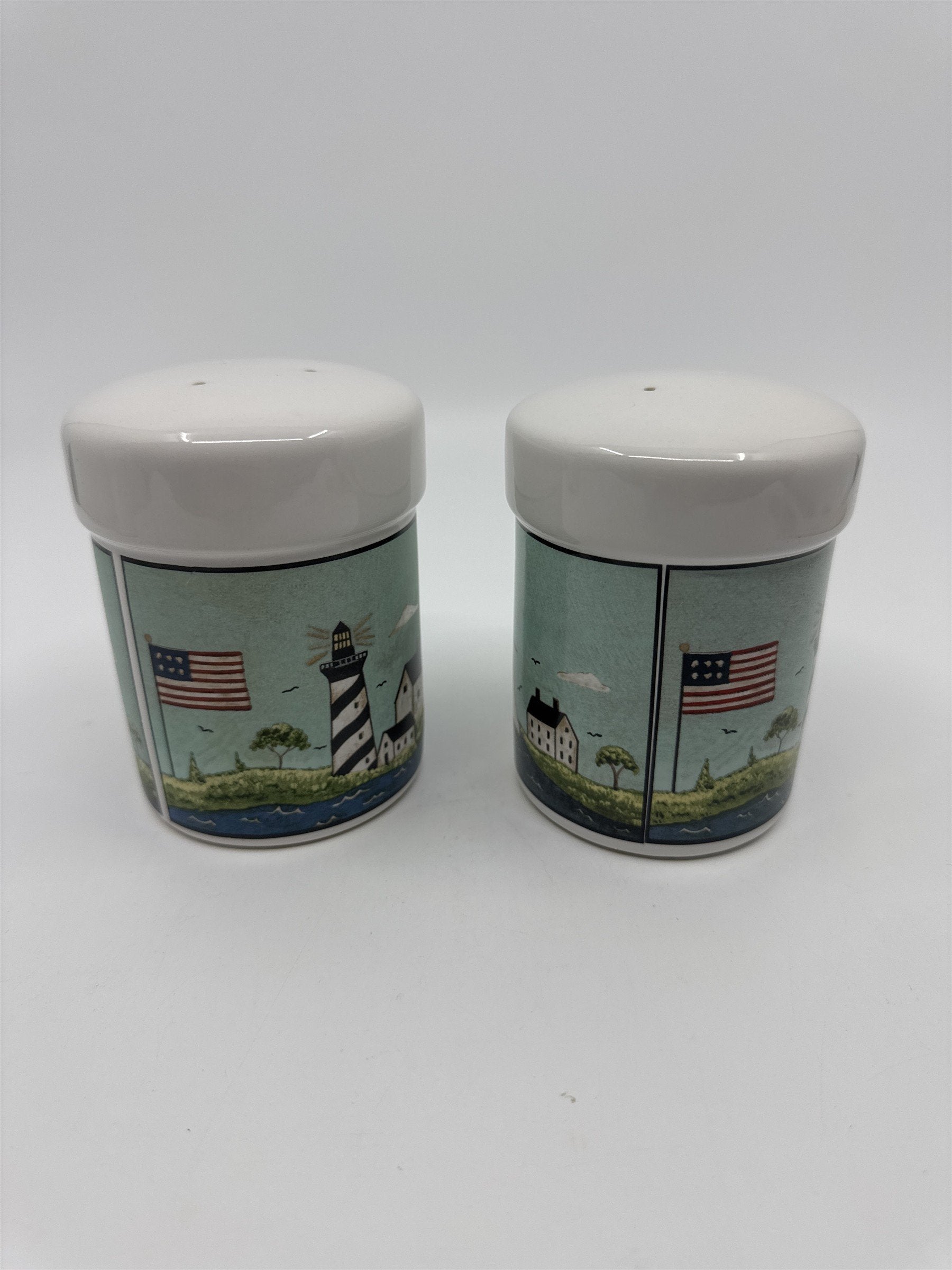 Vintage Warren Kimble 1998 Coastal Breeze Patriotic Salt And Pepper Shakers