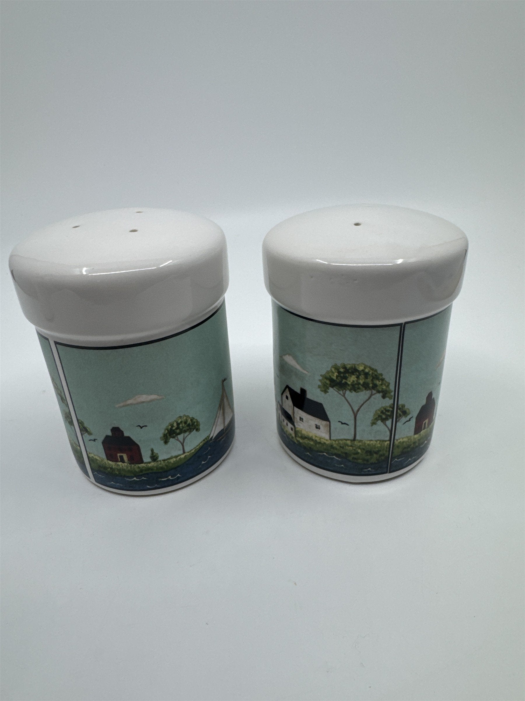 Vintage Warren Kimble 1998 Coastal Breeze Patriotic Salt And Pepper Shakers