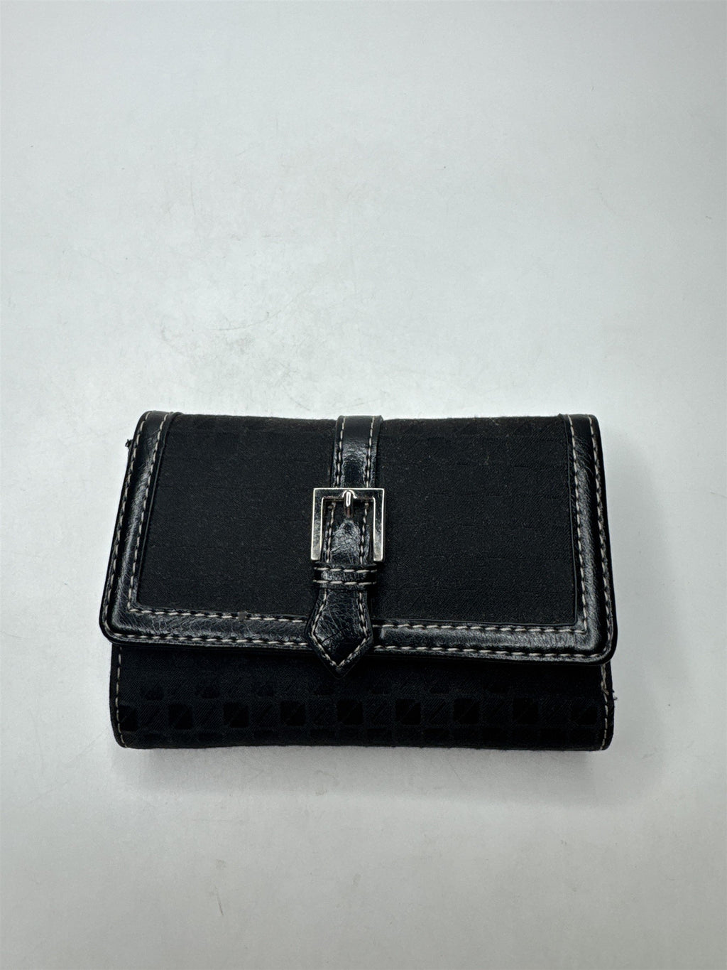 Nine & Co by Nine West Black Buckle Snap Close Design Trifold Leather Wallet