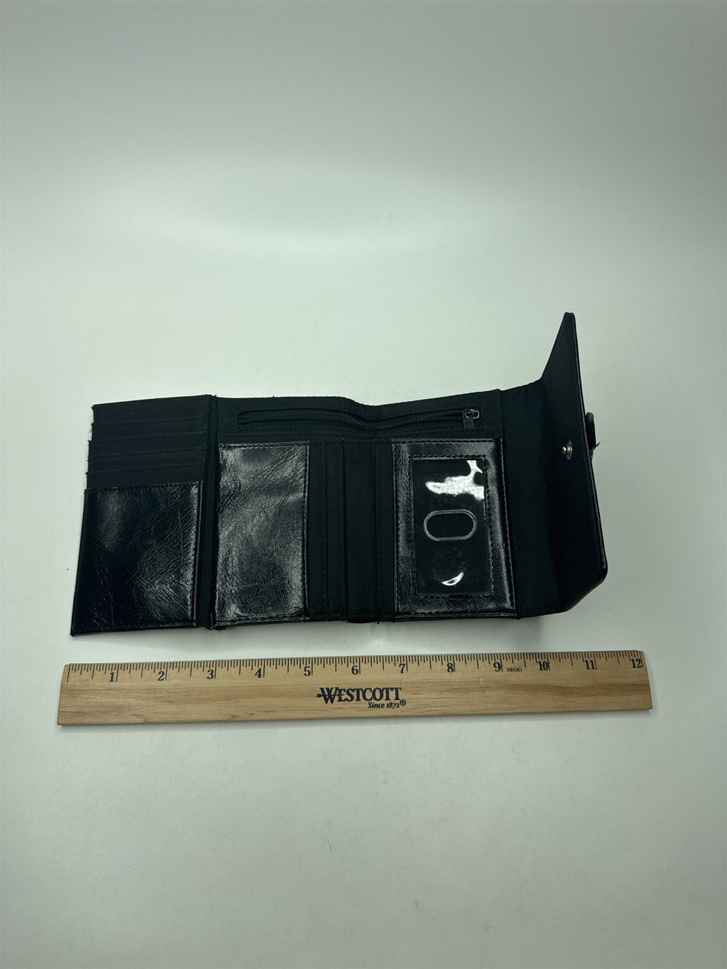Nine & Co by Nine West Black Buckle Snap Close Design Trifold Leather Wallet