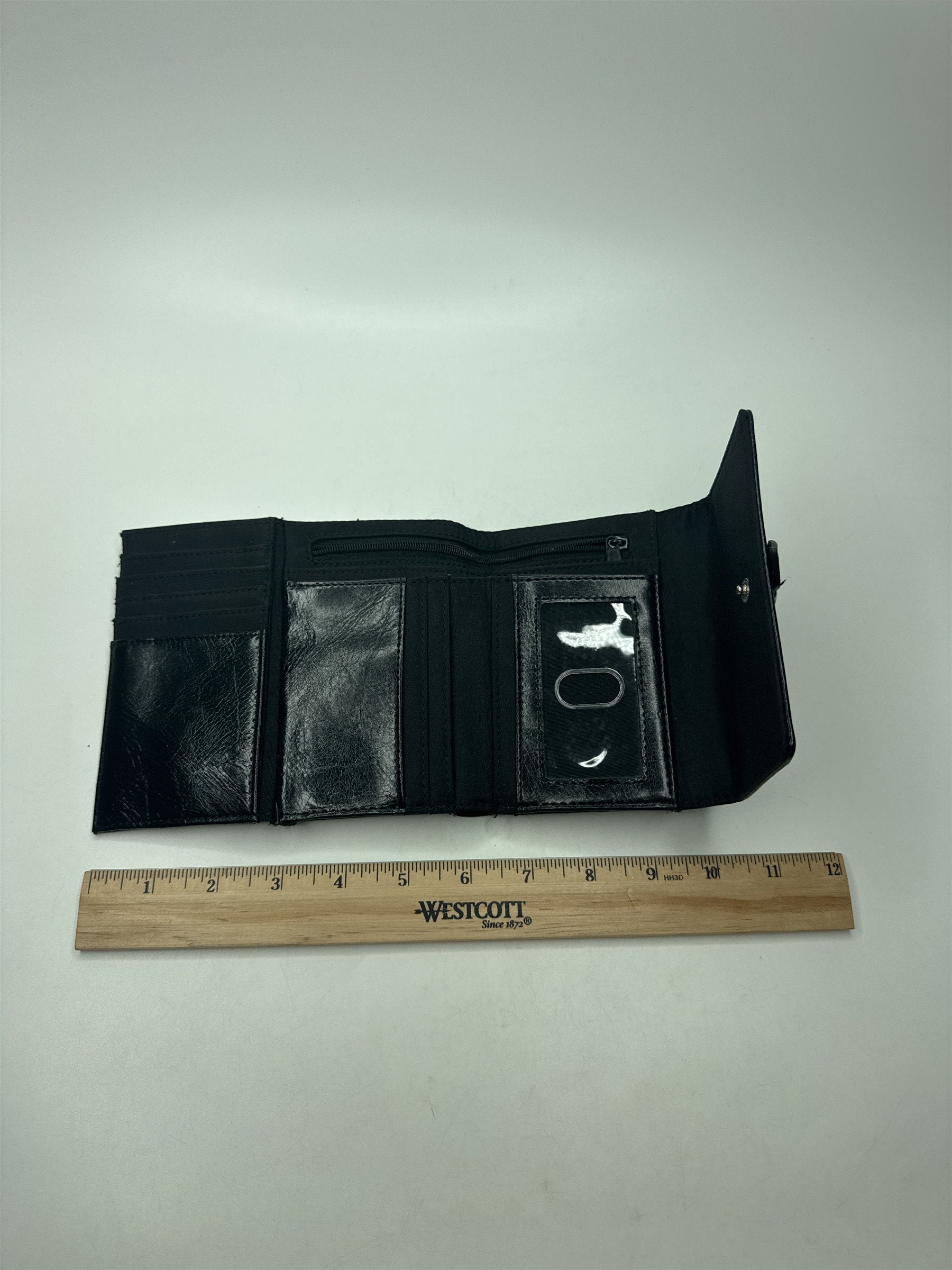 Nine & Co by Nine West Black Buckle Snap Close Design Trifold Leather Wallet