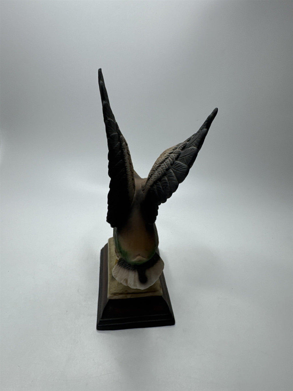 Vintage Flight of the Mallard Special Edition Porcelain Duck Figurine Bird