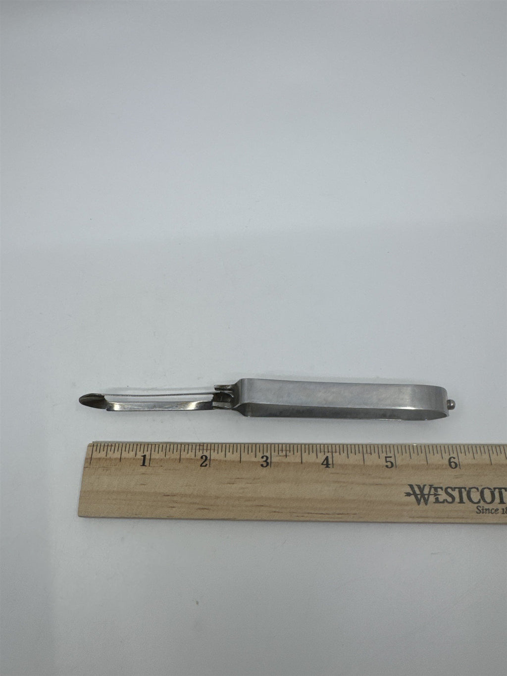 Vintage Metal Ekco Stainless Steel Vegetable/Potato Peeler