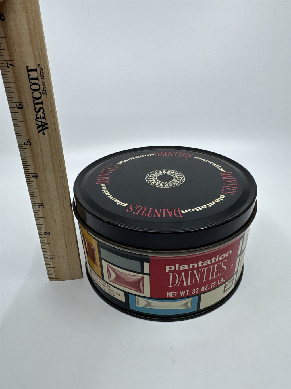 Vintage Plantation Dainties 32 Oz. Empty Advertising Candy Tin