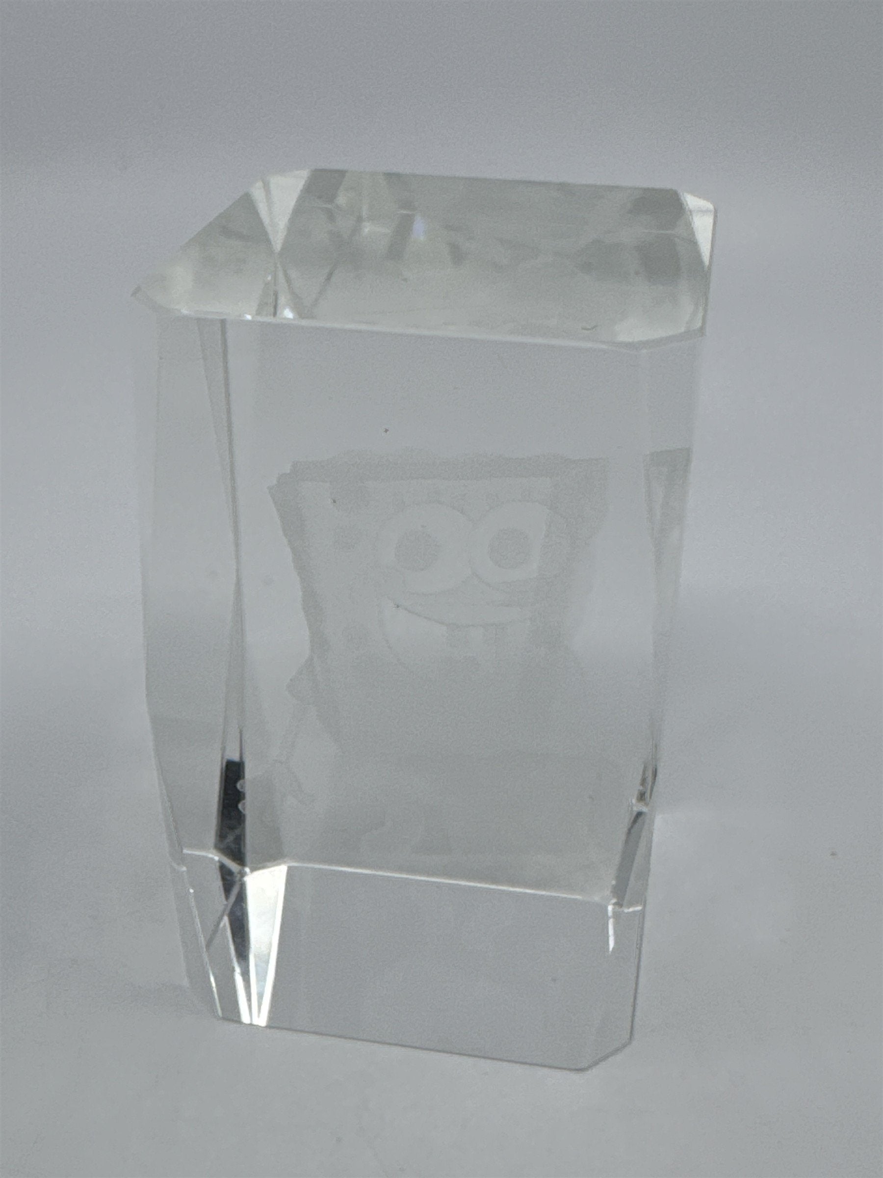 Laser Etched Crystal Glass Spongebob Squarepants 3-D Paperweight