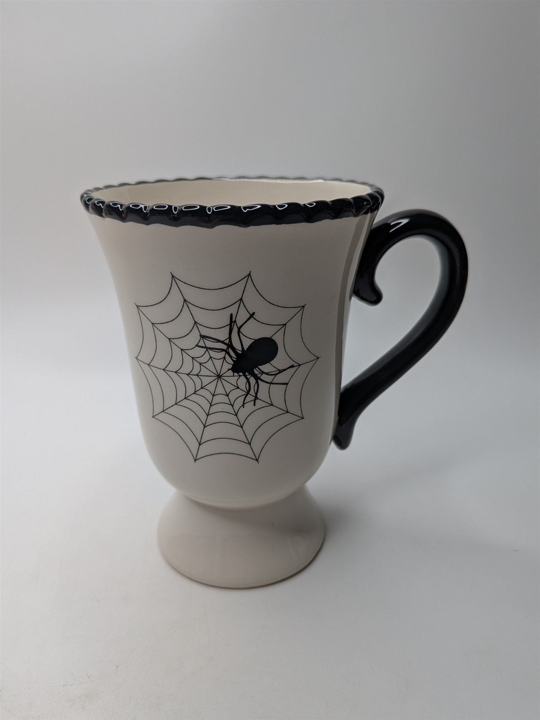 Vintage American Atelier Spider Web Black Spider Oversize Coffee Tea Mug CRAZED