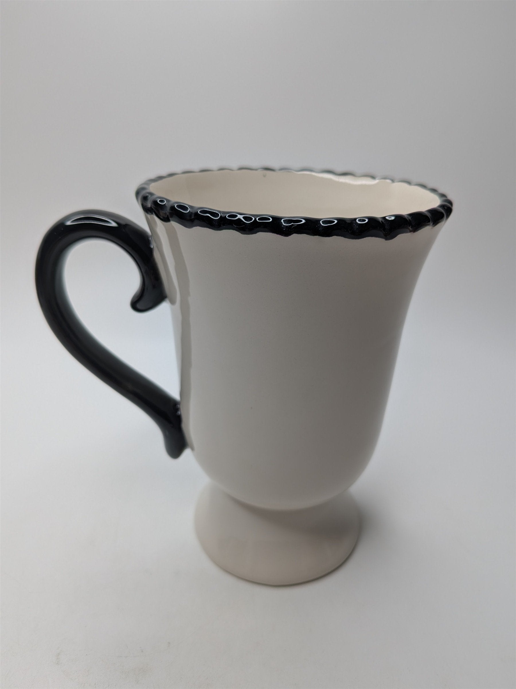 Vintage American Atelier Spider Web Black Spider Oversize Coffee Tea Mug CRAZED