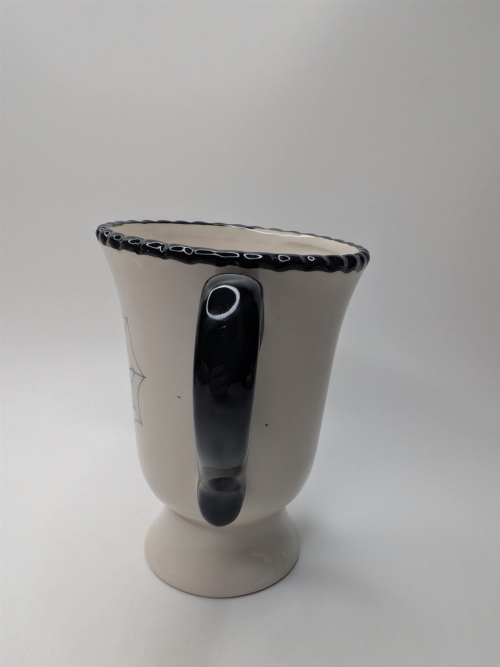 Vintage American Atelier Spider Web Black Spider Oversize Coffee Tea Mug CRAZED