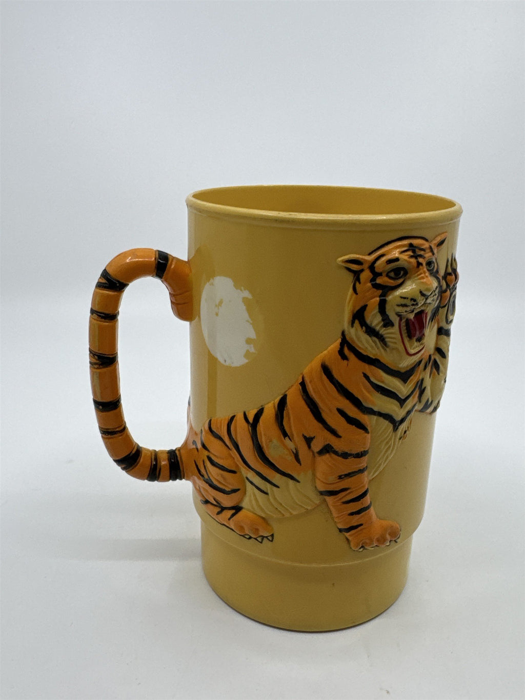 Vintage Ringling Bros. Barnum And Bailey Plastic Souvenir 3D Circus Mug Cup