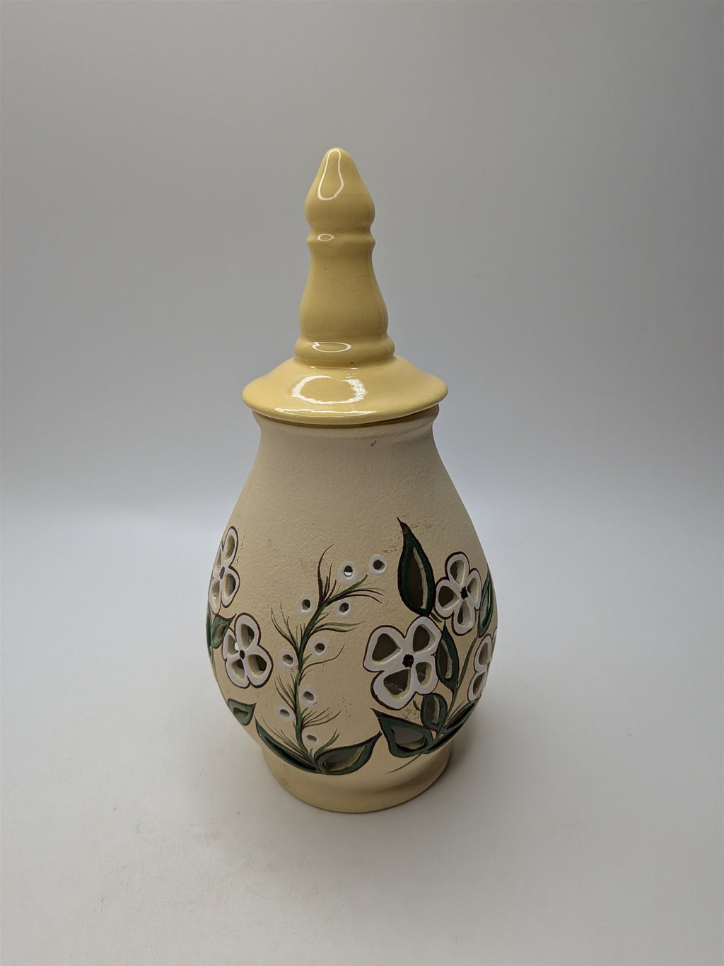 Vintage Handmade Floral and Vine Pattern Yellow Tealight Candle Cover Shade