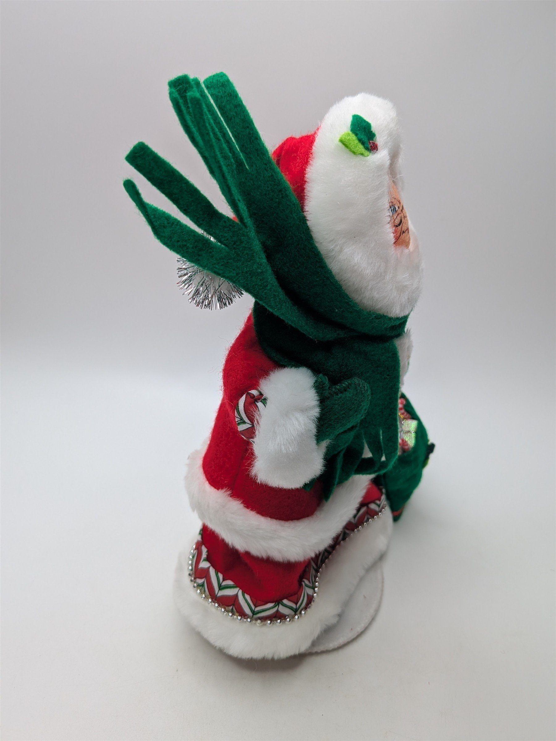 Vintage Annalee Mrs. Claus With Gift Purse Bag Beaded Christmas Cloth Doll