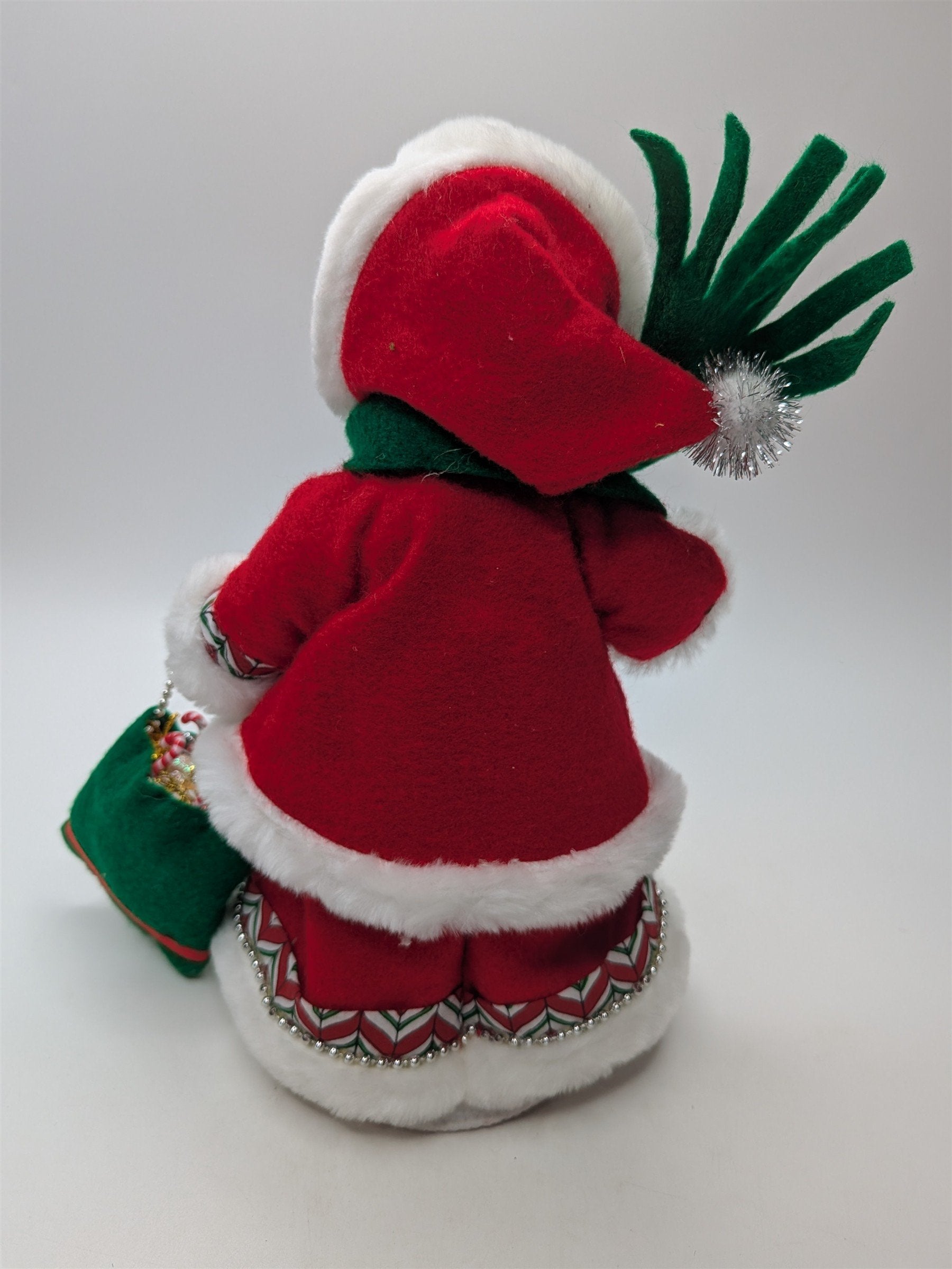 Vintage Annalee Mrs. Claus With Gift Purse Bag Beaded Christmas Cloth Doll