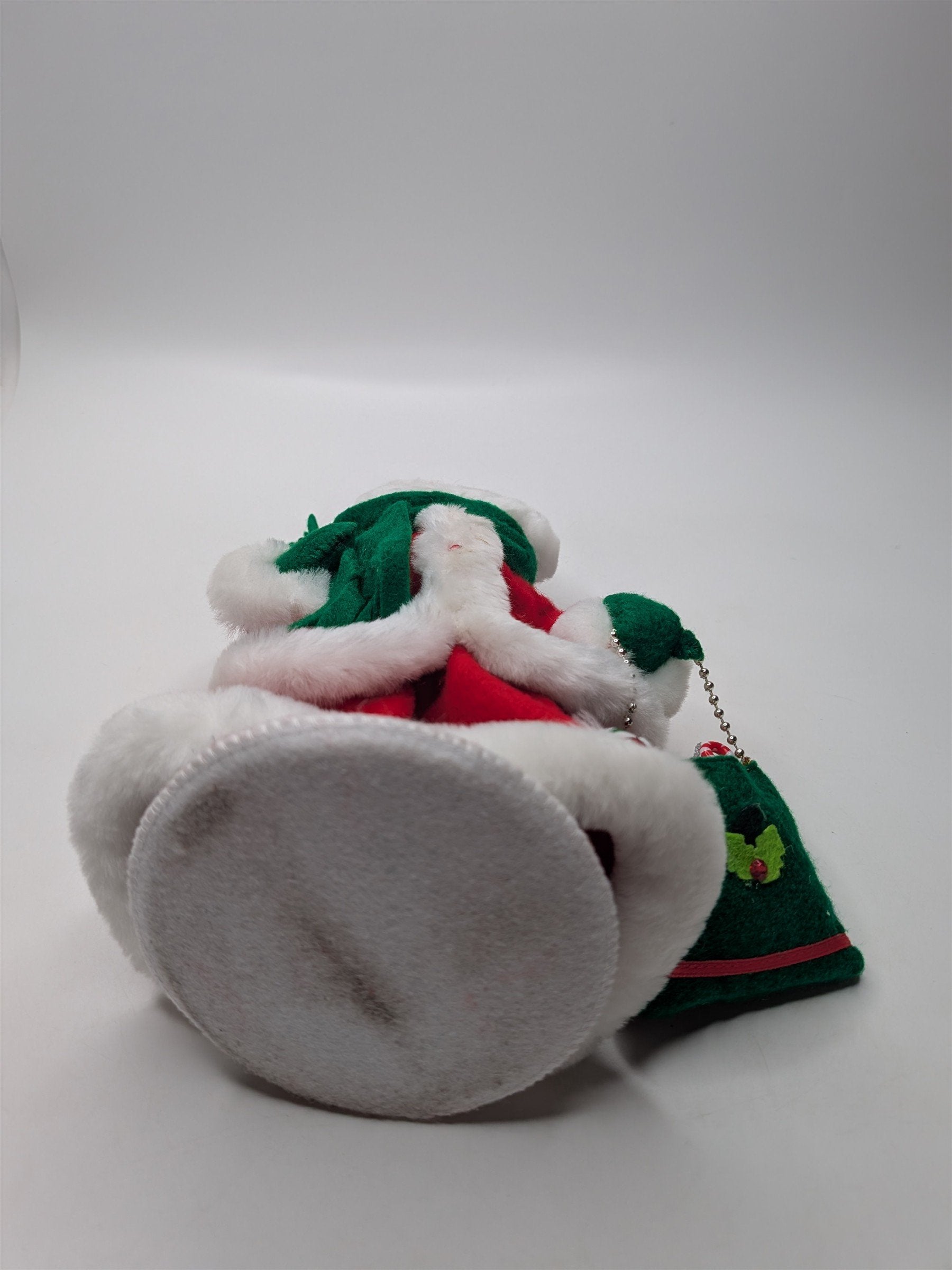 Vintage Annalee Mrs. Claus With Gift Purse Bag Beaded Christmas Cloth Doll