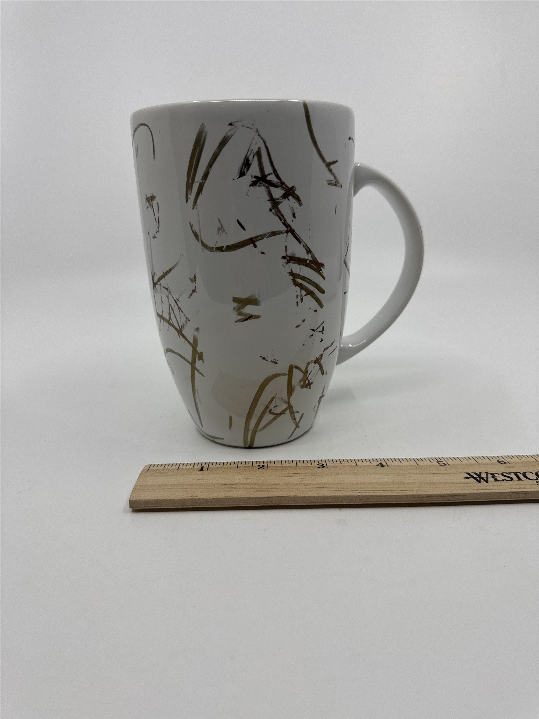 Large White Porcelain Threshold Coffee/Tea/Drink Mug Gold/Brown Abstract Lines