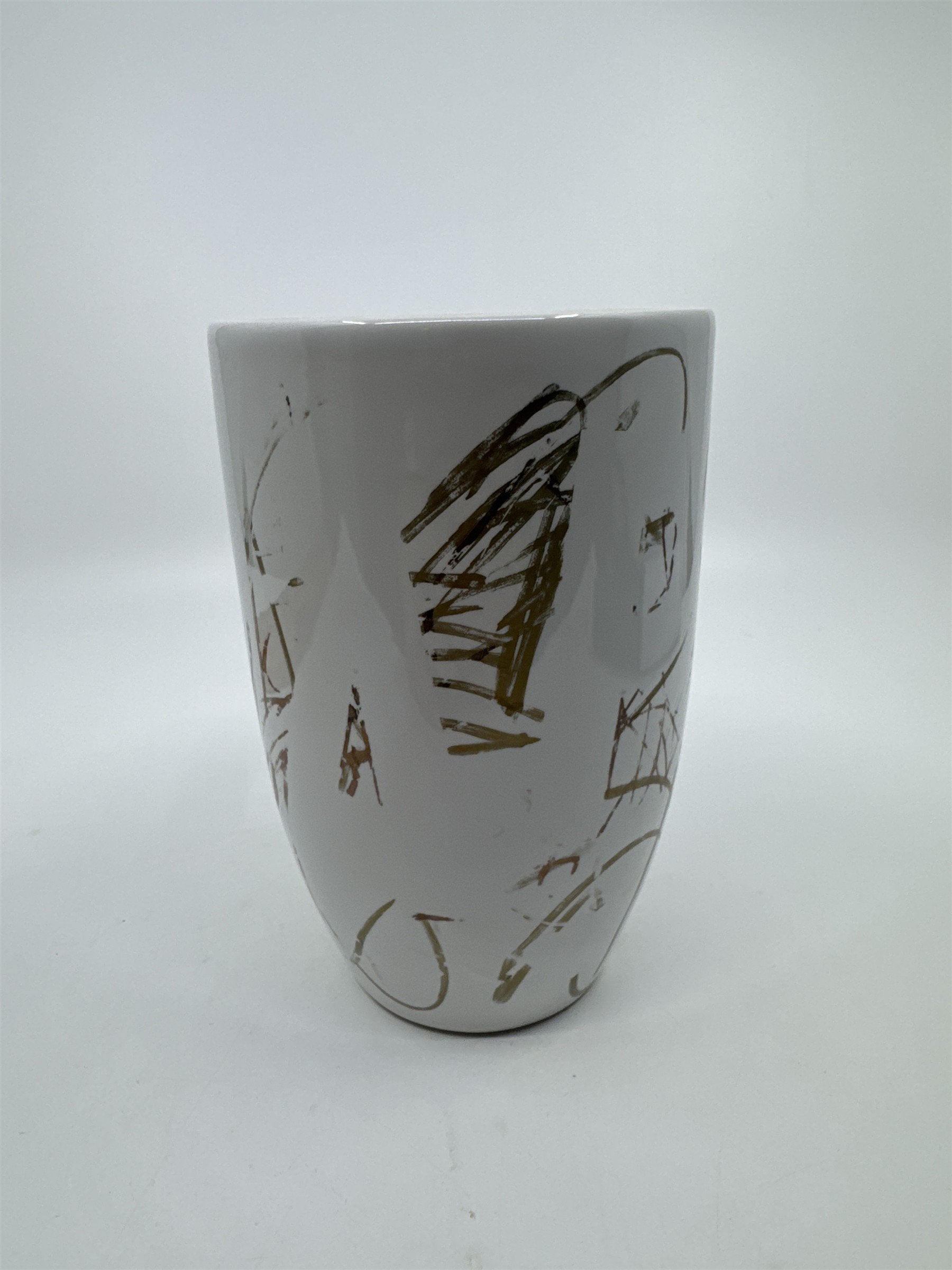 Large White Porcelain Threshold Coffee/Tea/Drink Mug Gold/Brown Abstract Lines