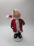 Vintage Annalee Mrs. Claus Mobilitee Doll With Green Mitten Christmas Cloth Doll
