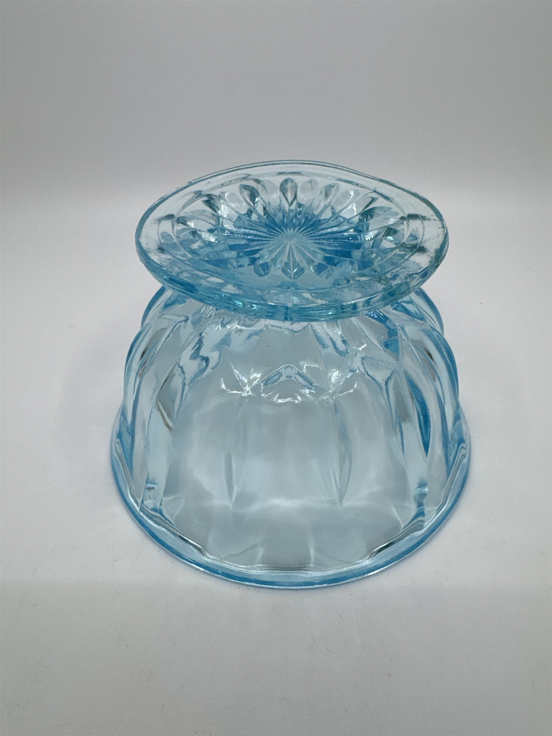 Vintage Anchor Hocking Pedestal Light Blue Glass Candy/Dessert Dish