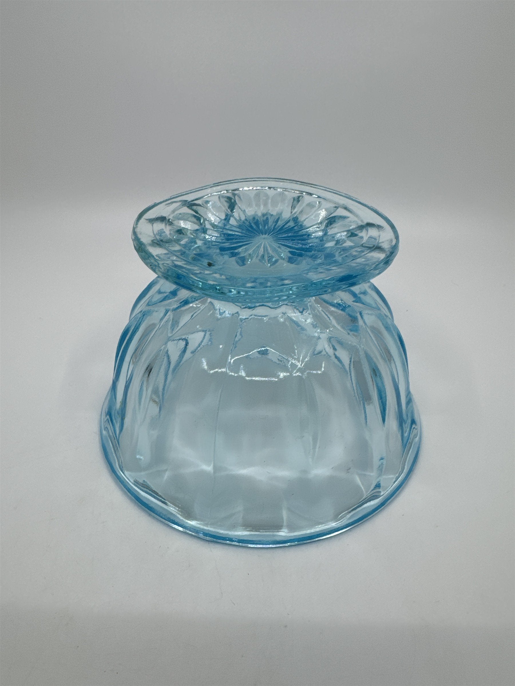 Vintage Anchor Hocking Pedestal Light Blue Glass Candy/Dessert Dish