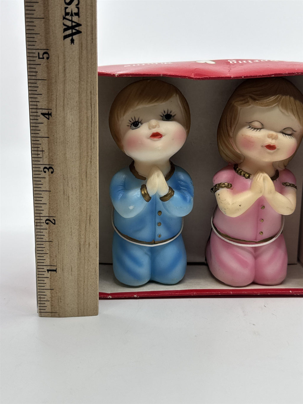 Vintage Praying Children Kneeling In Pajamas Adoring Twins Figurines In Box