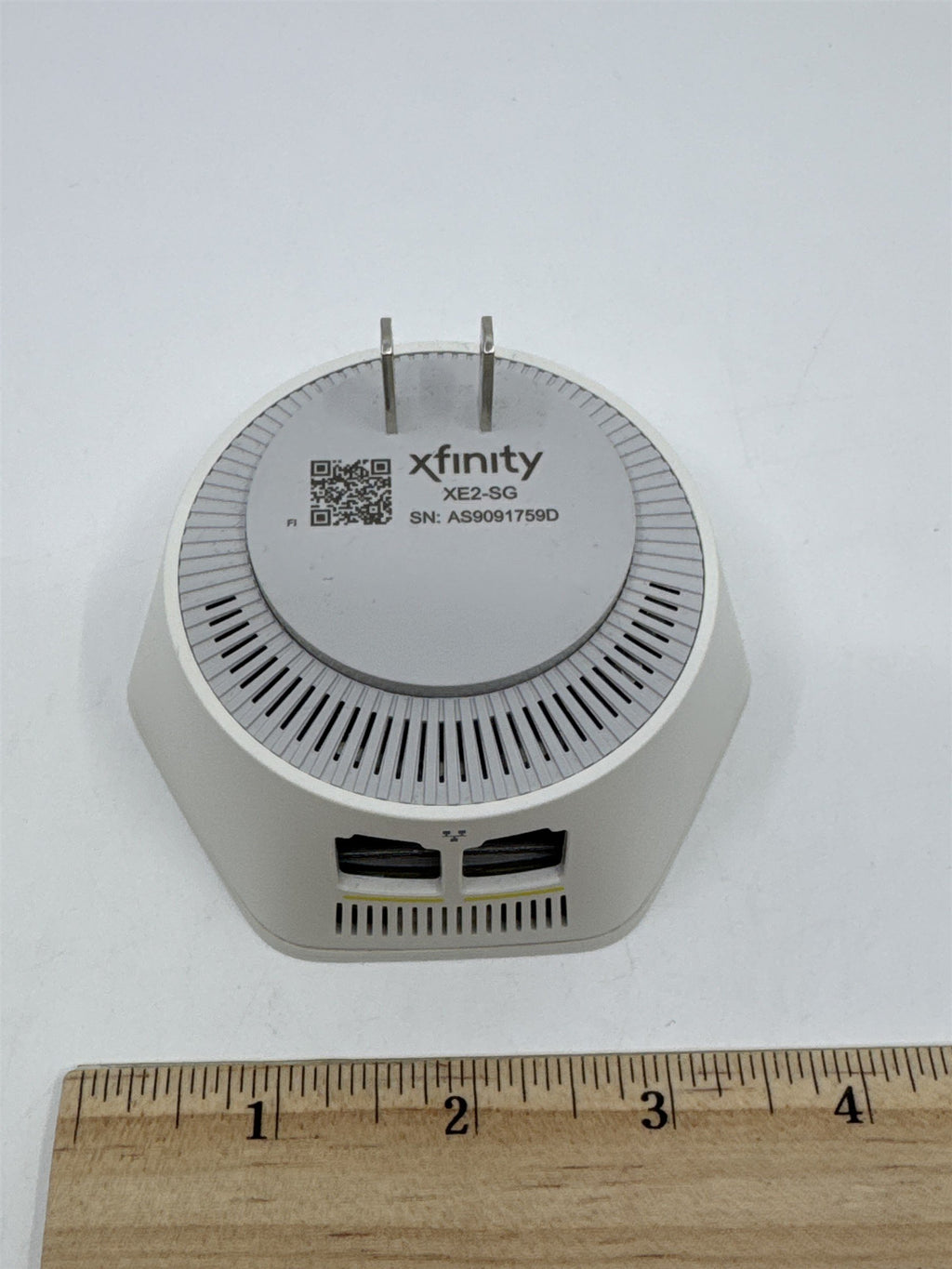 Xfinity Model XE2-SG Wireless Wifi Extender Wifi Pod