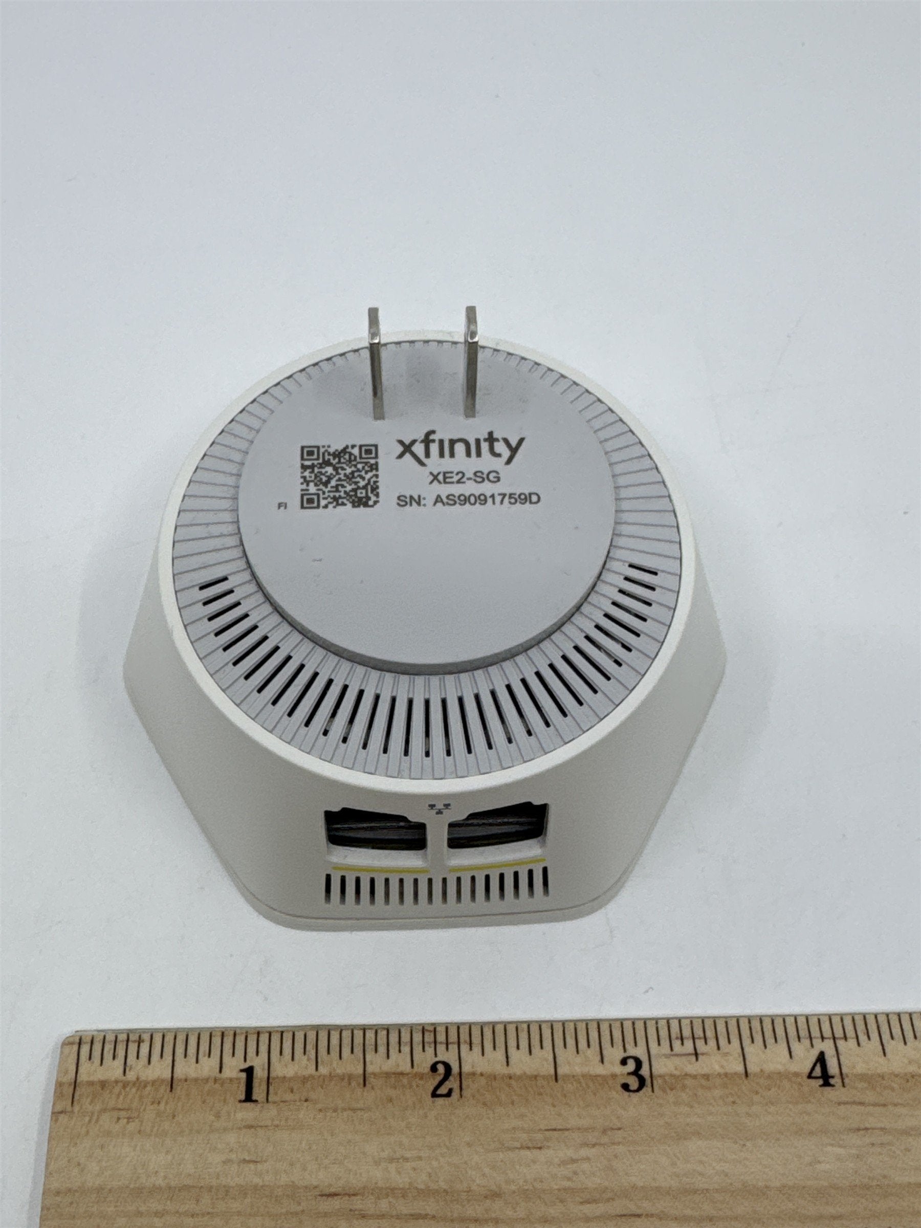 Xfinity Model XE2-SG Wireless Wifi Extender Wifi Pod
