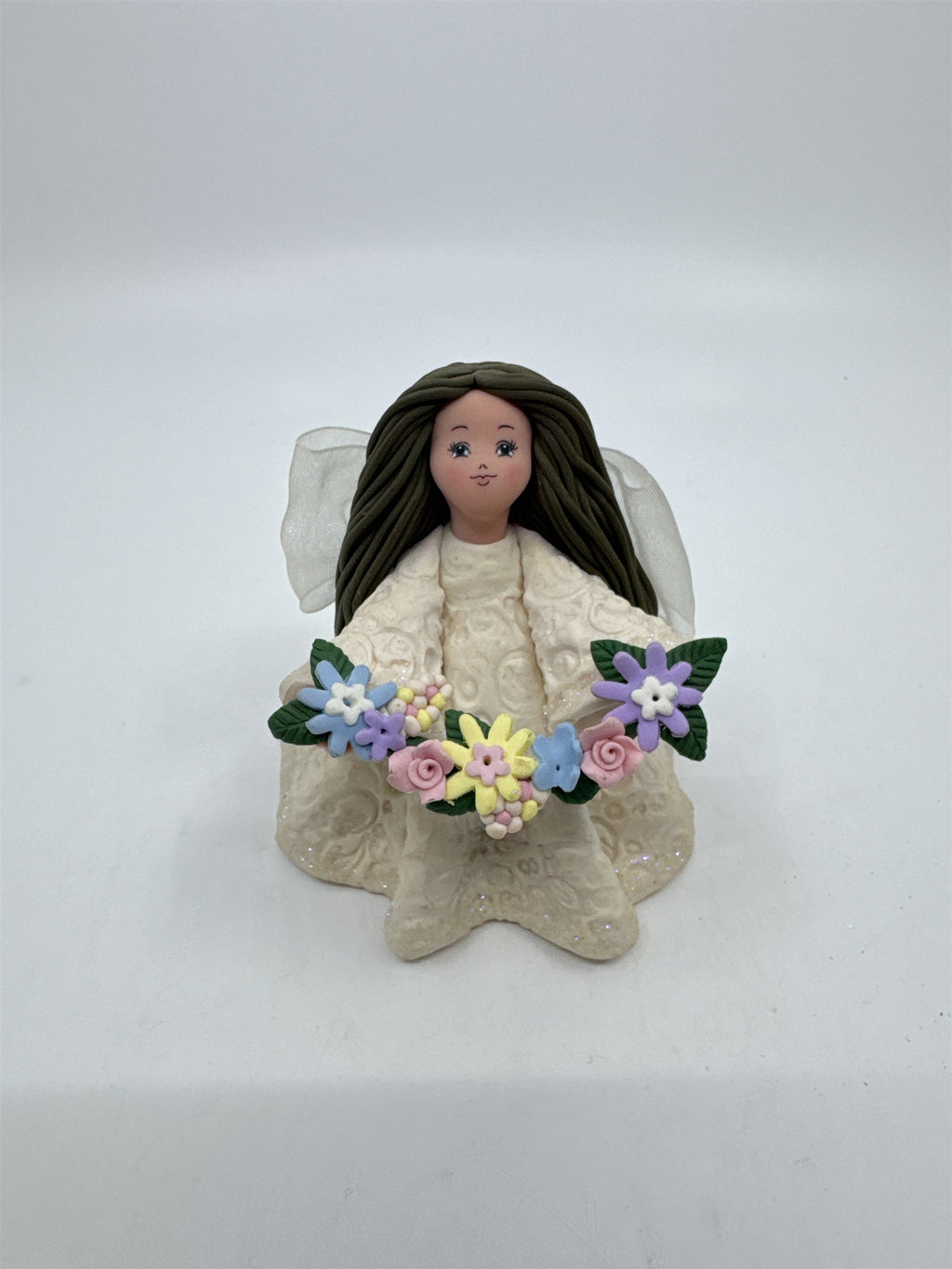 Kneeded Angels Friendship Angel Decorative Figurine W/ Flowers # 6005