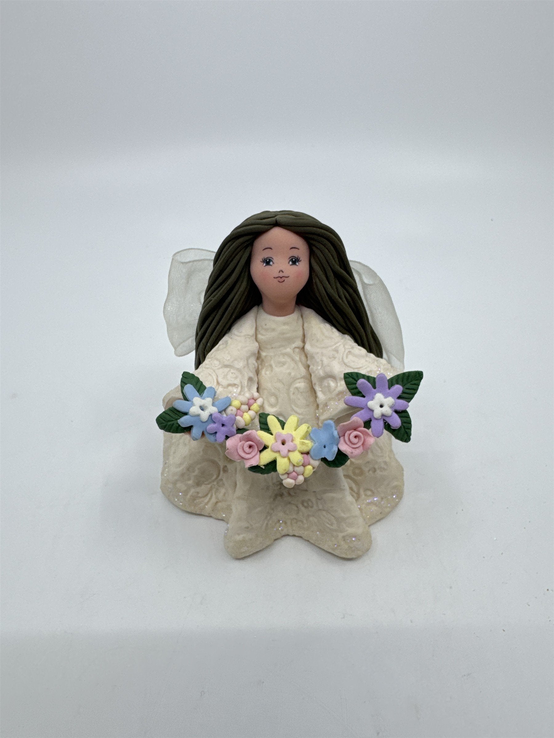 Kneeded Angels Friendship Angel Decorative Figurine W/ Flowers # 6005
