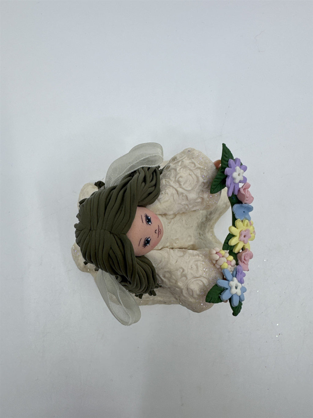 Kneeded Angels Friendship Angel Decorative Figurine W/ Flowers # 6005