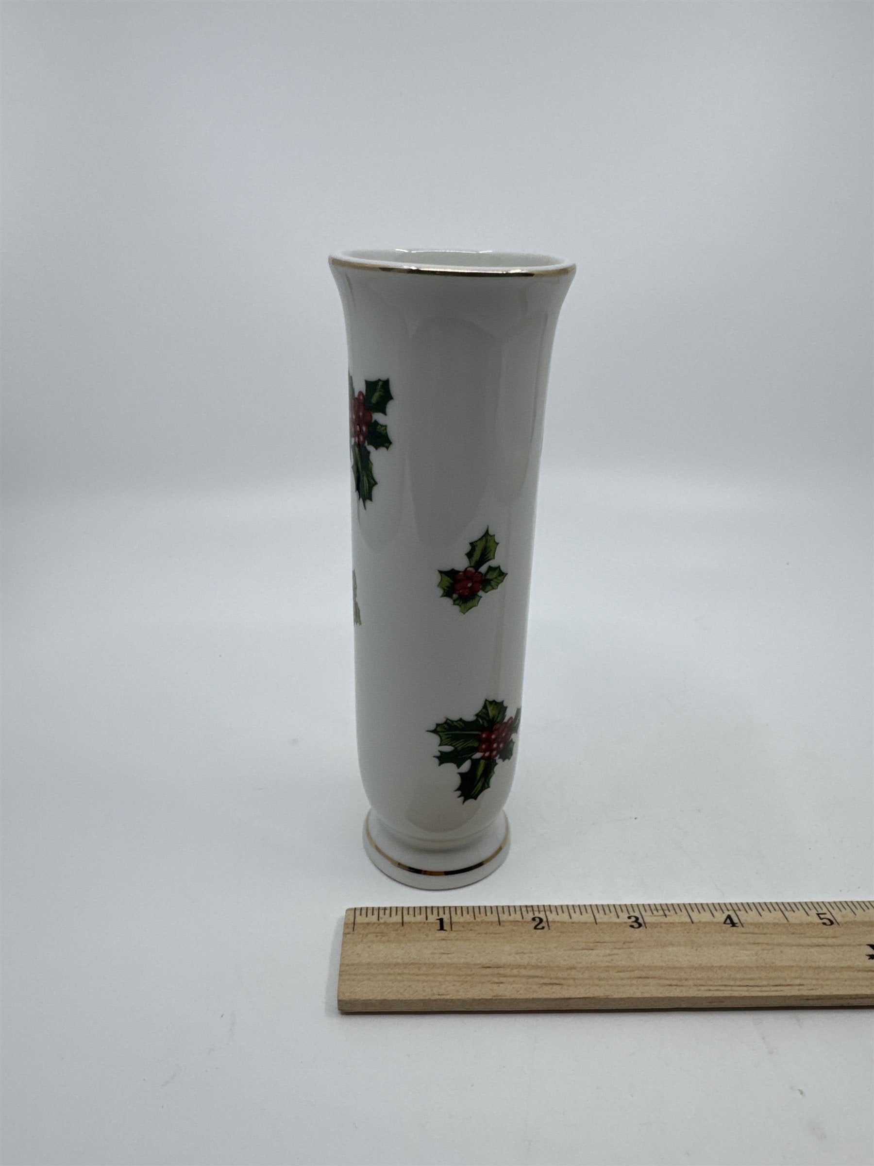 Vintage Lefton Christmas Holly Berry Porcelain Bud Vase W/ Gold Trim