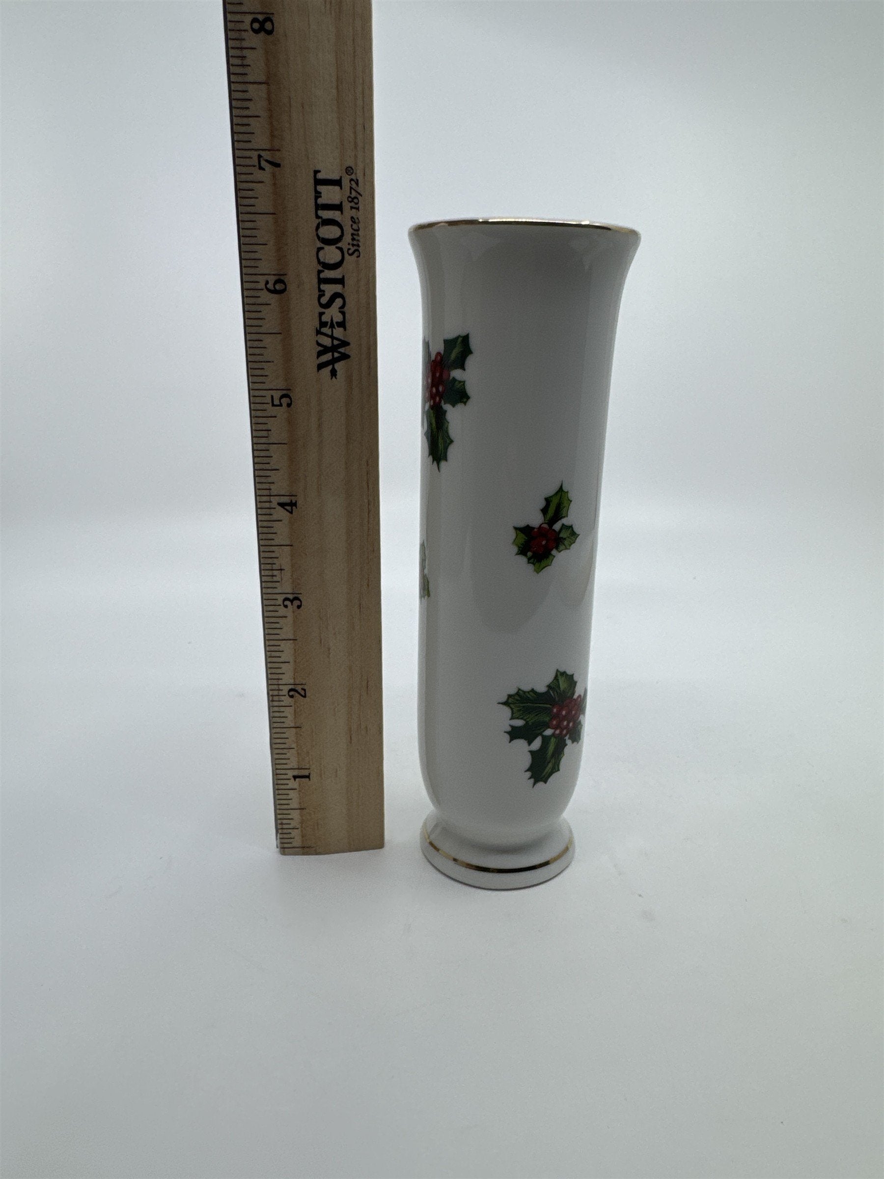 Vintage Lefton Christmas Holly Berry Porcelain Bud Vase W/ Gold Trim