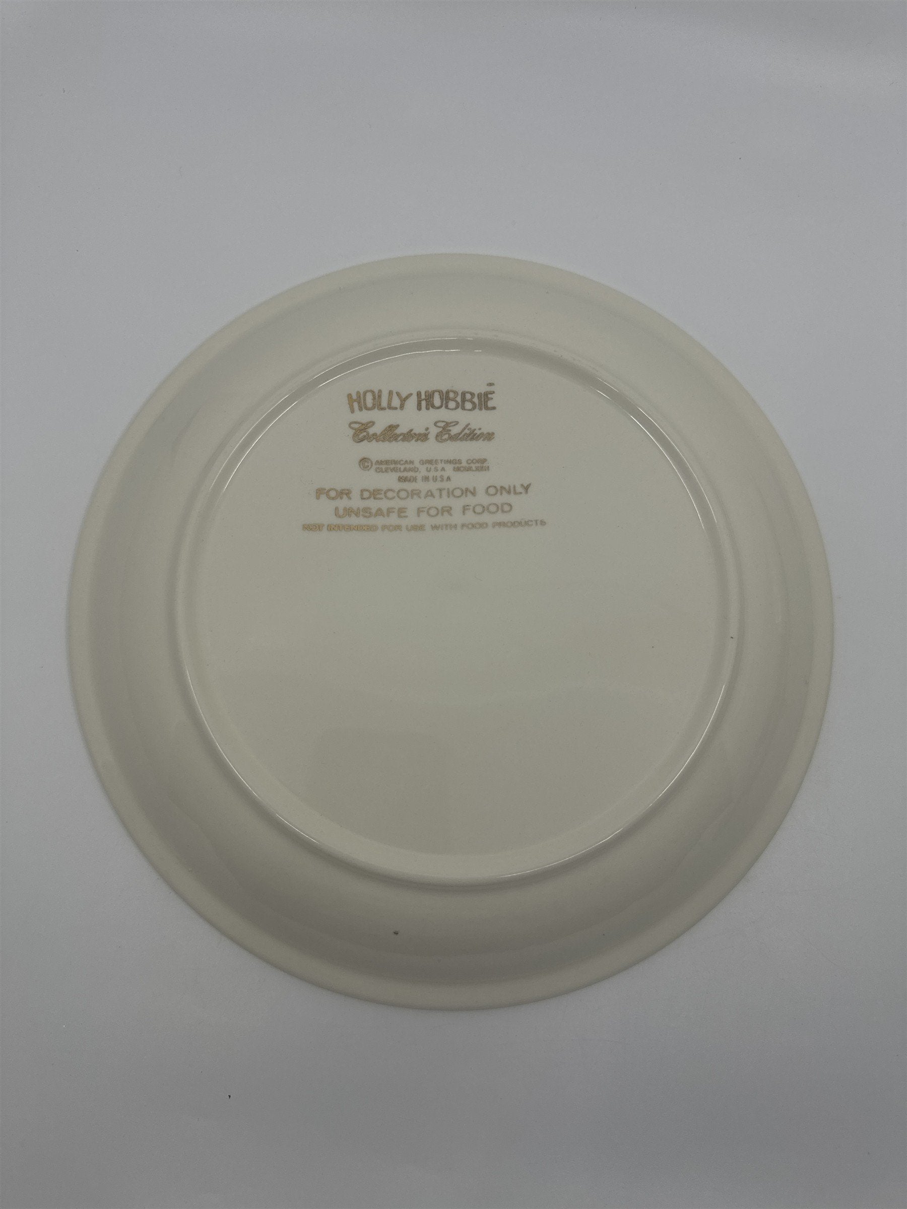 Vintage Holly Hobbie Plate "The easiest tasks are those done with love"