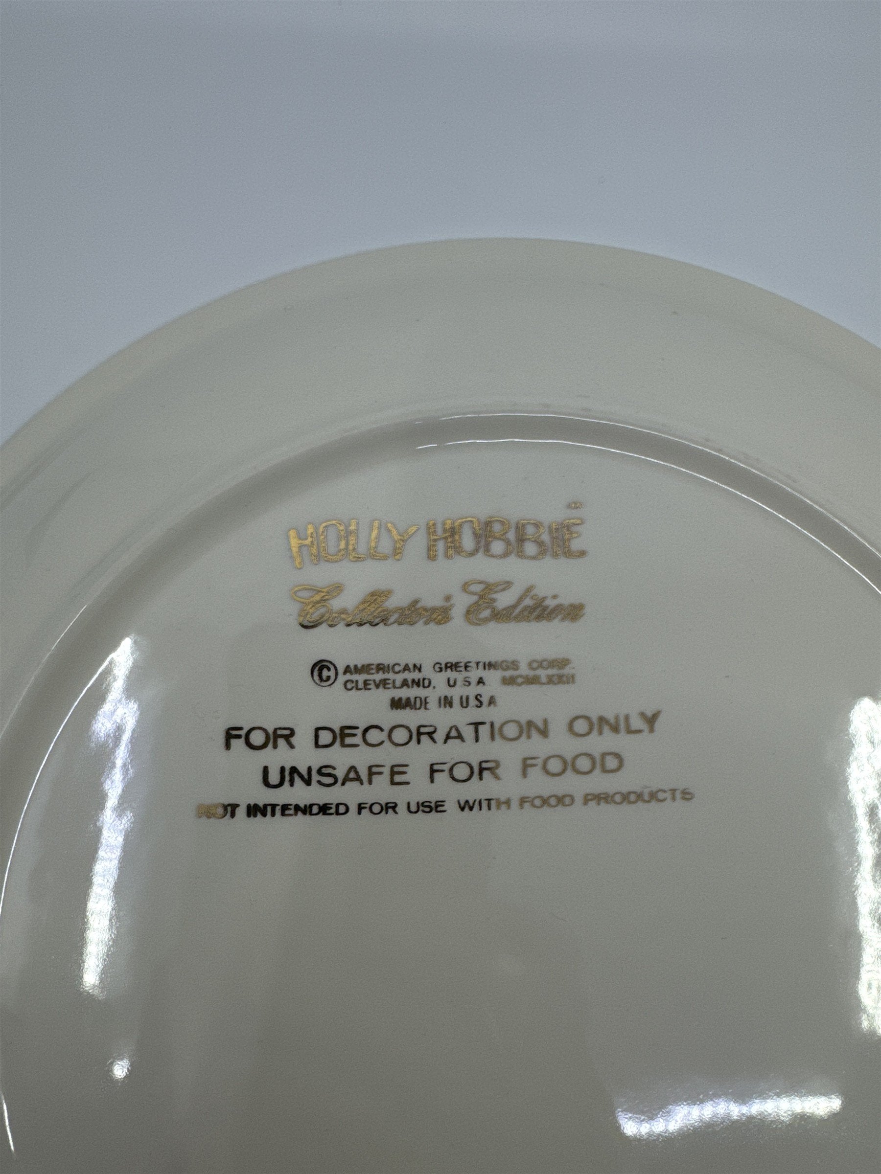 Vintage Holly Hobbie Plate "The easiest tasks are those done with love"