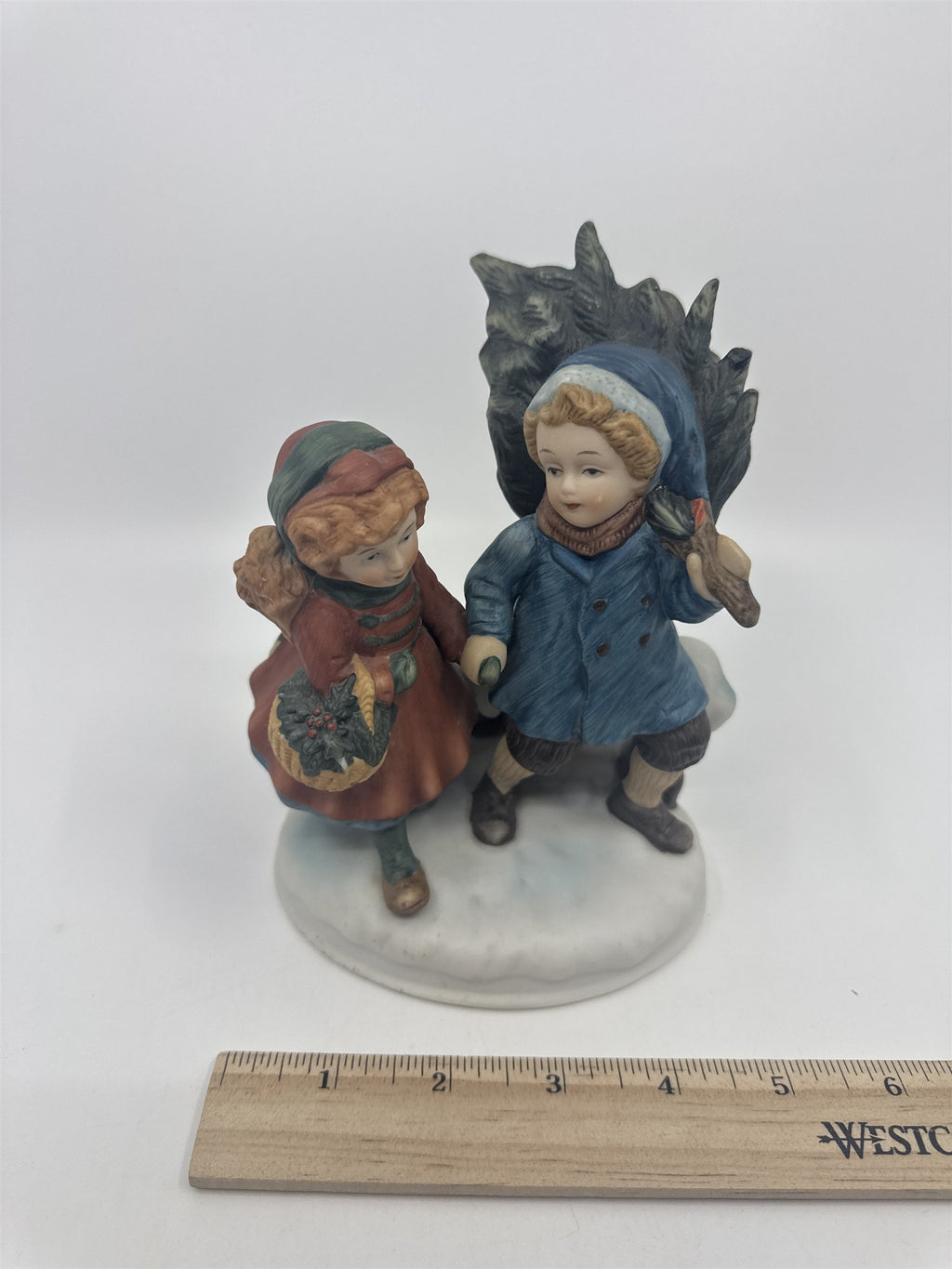 1981 Christmas Memories Sharing The Christmas Spirit Avon First Edition Figurine