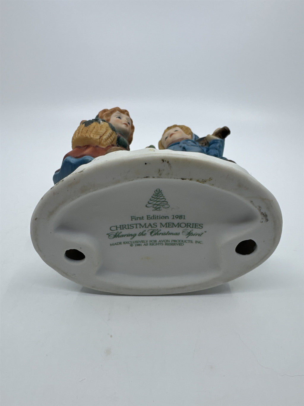 1981 Christmas Memories Sharing The Christmas Spirit Avon First Edition Figurine