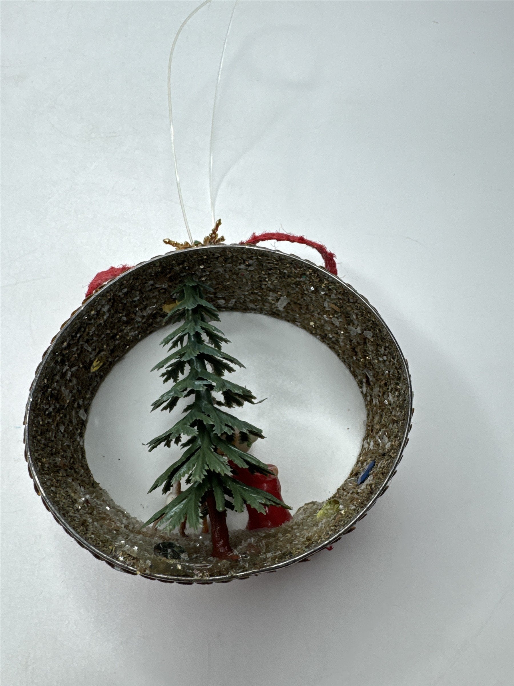 Vintage Handmade Tuna Can Christmas Ornament Mrs. Claud Kissing Reindeer /w Tree