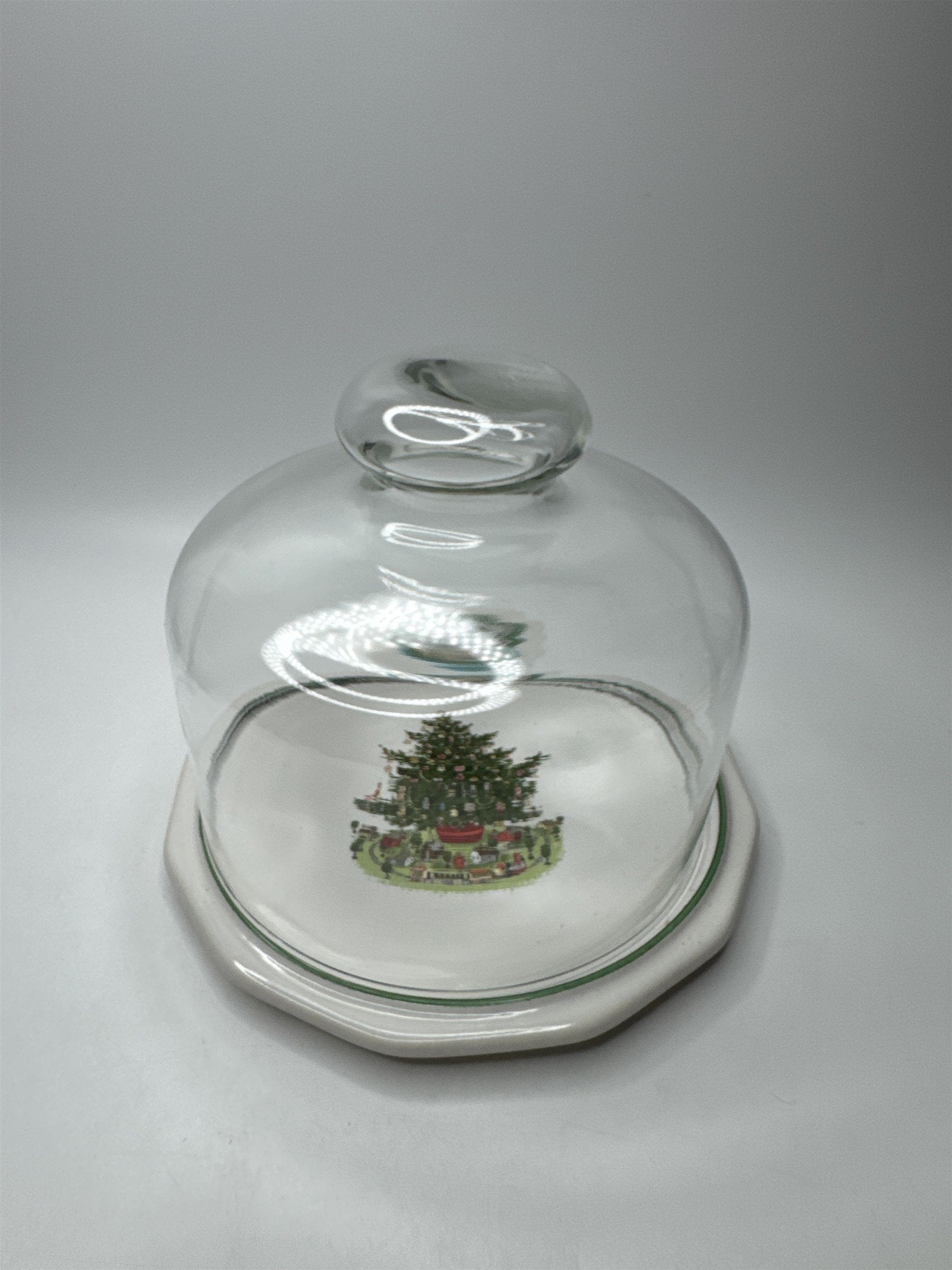 Vintage Pfaltzgraff Heritage Christmas Cheese Kepper with Glass Lid