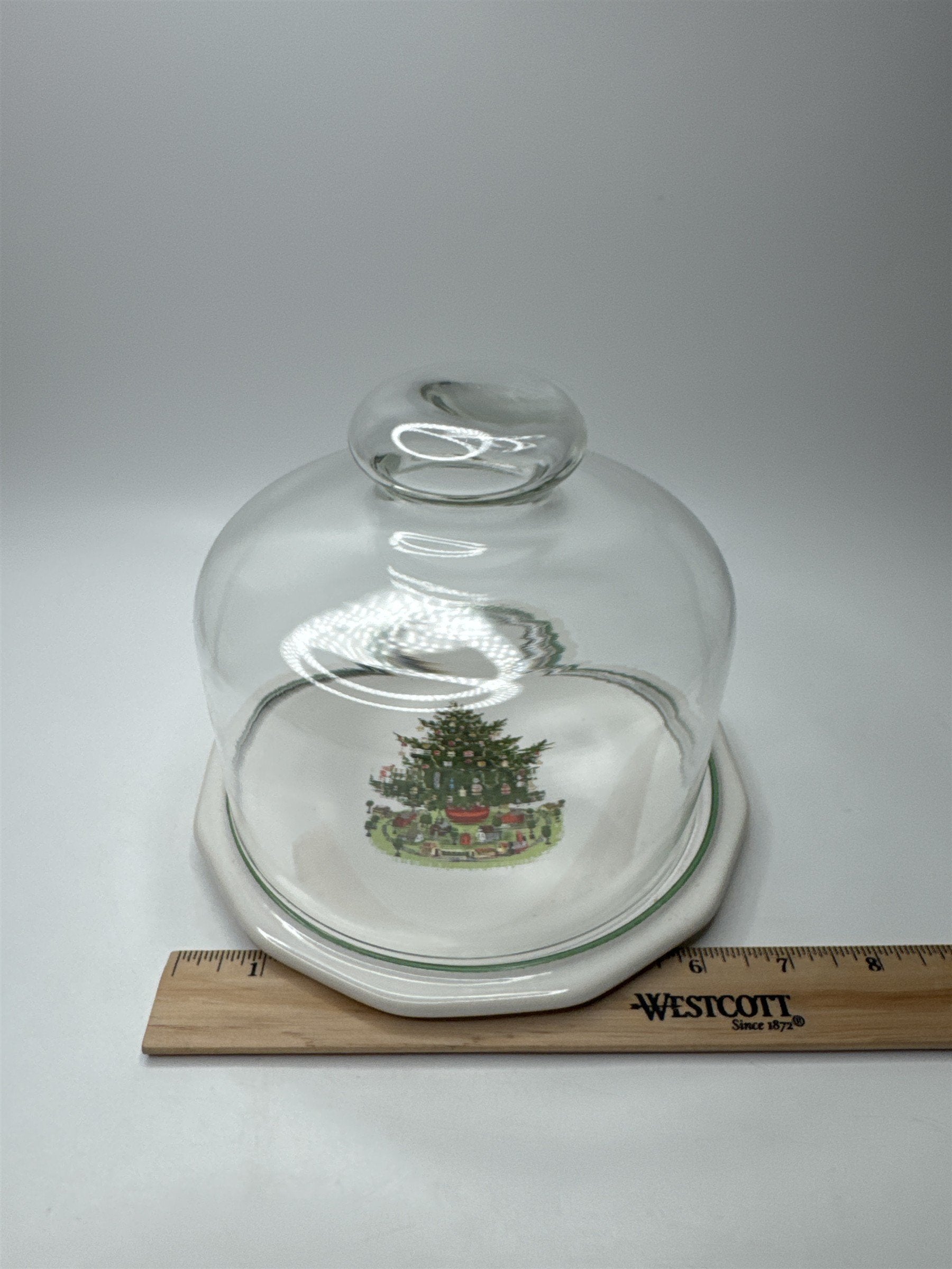 Vintage Pfaltzgraff Heritage Christmas Cheese Kepper with Glass Lid