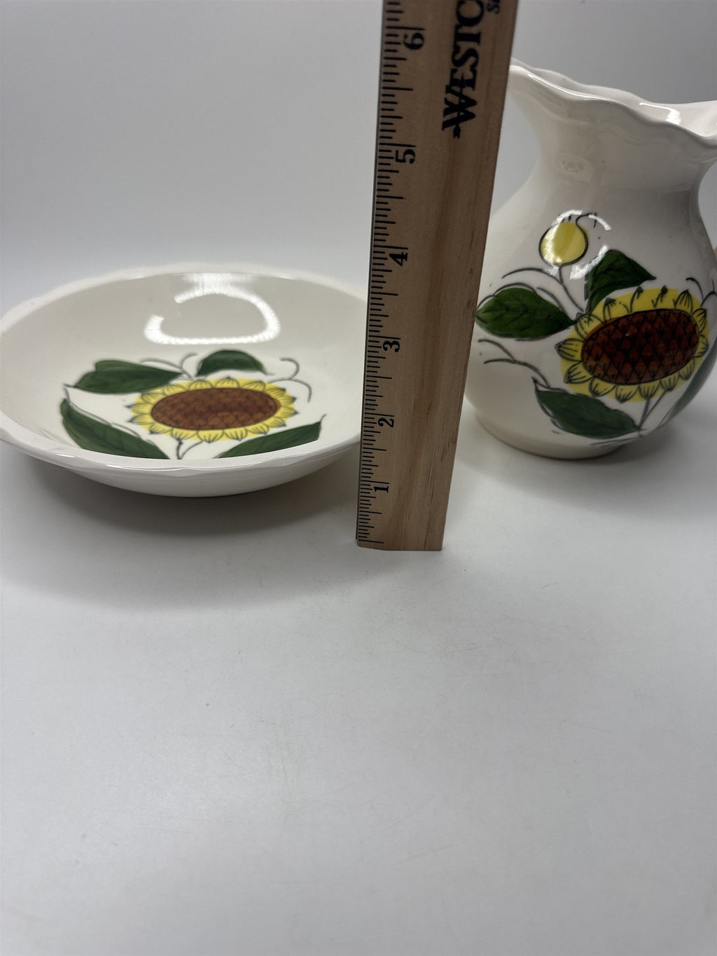 Japan Small Sunflower Pitcher with Wash Basin Dish Sunflower Floral Pitcher Set