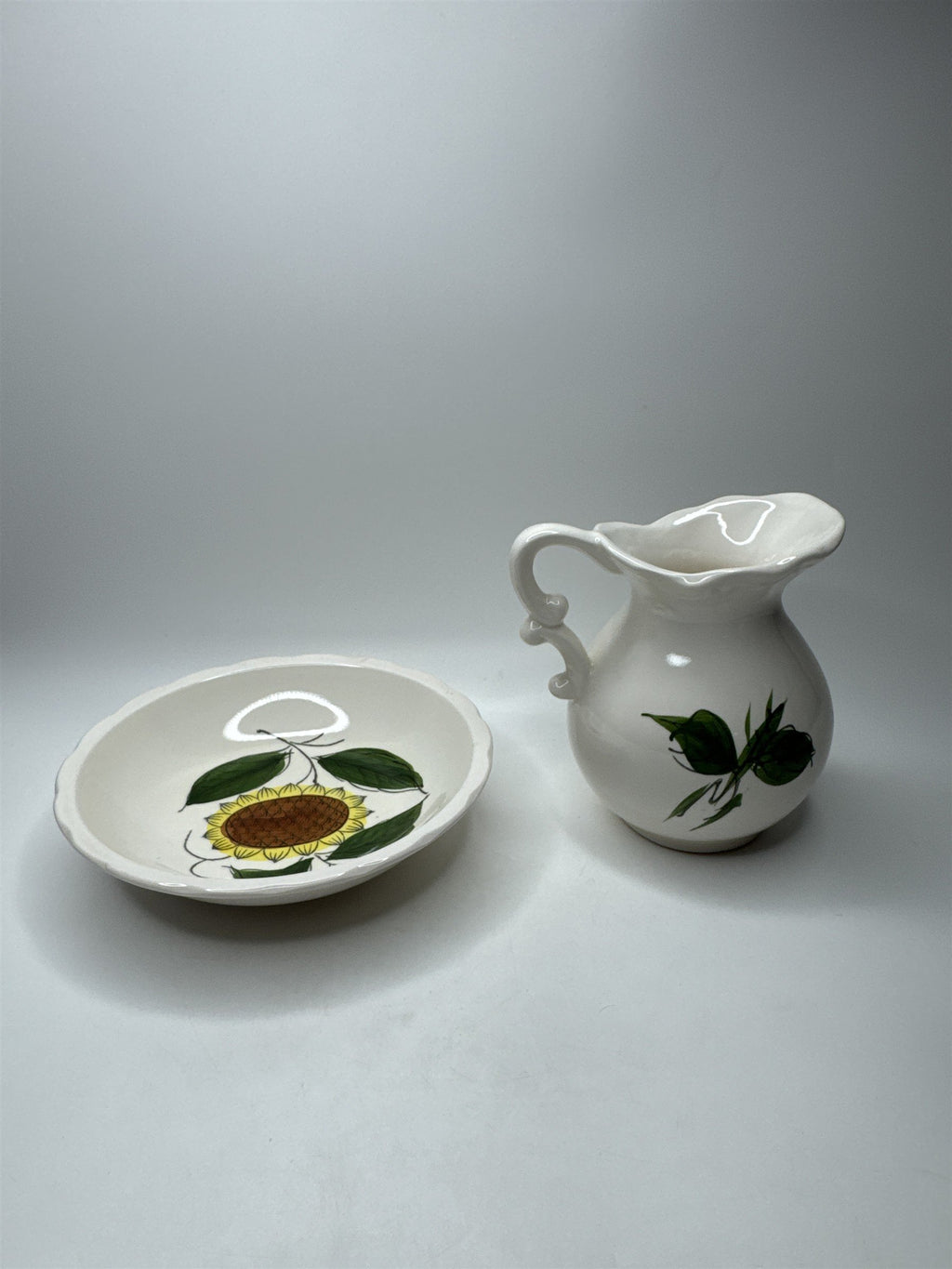Japan Small Sunflower Pitcher with Wash Basin Dish Sunflower Floral Pitcher Set