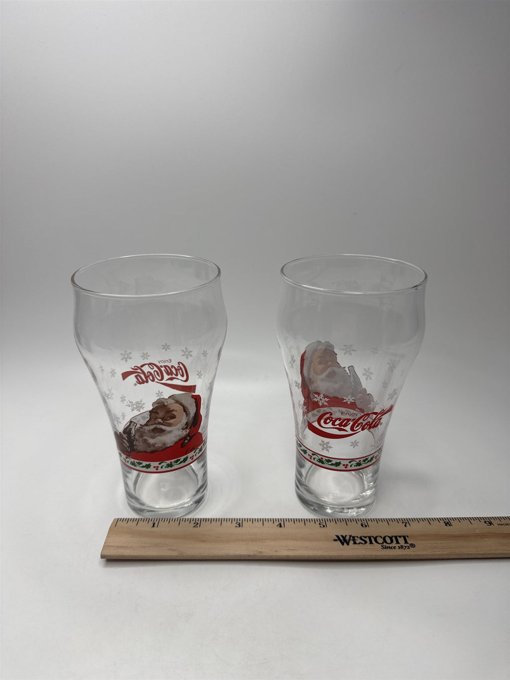 Set of 2 Vintage Coca-Cola Coke Christmas Glasses Santa Claud & Holley Libbey