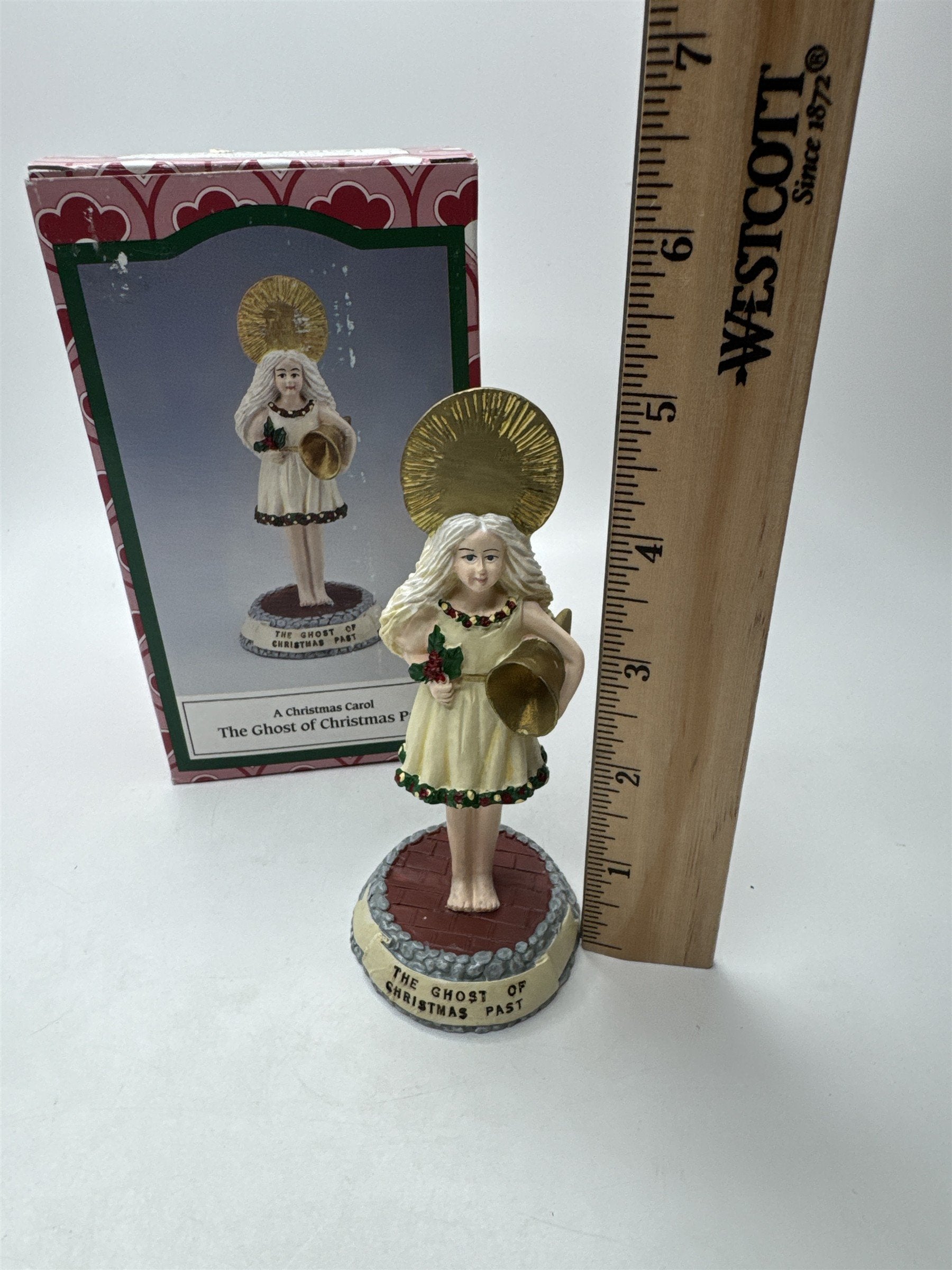 1993 Novelino Dickens A Christmas Carol The Ghost of Christmas Past Figurine