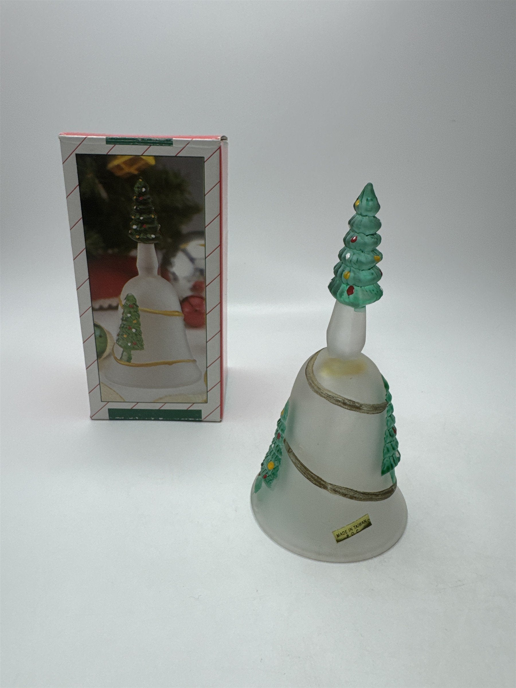 Vintage Jay Import Co Inc 16-1512B Christmas Tree Glass Dinner Bell